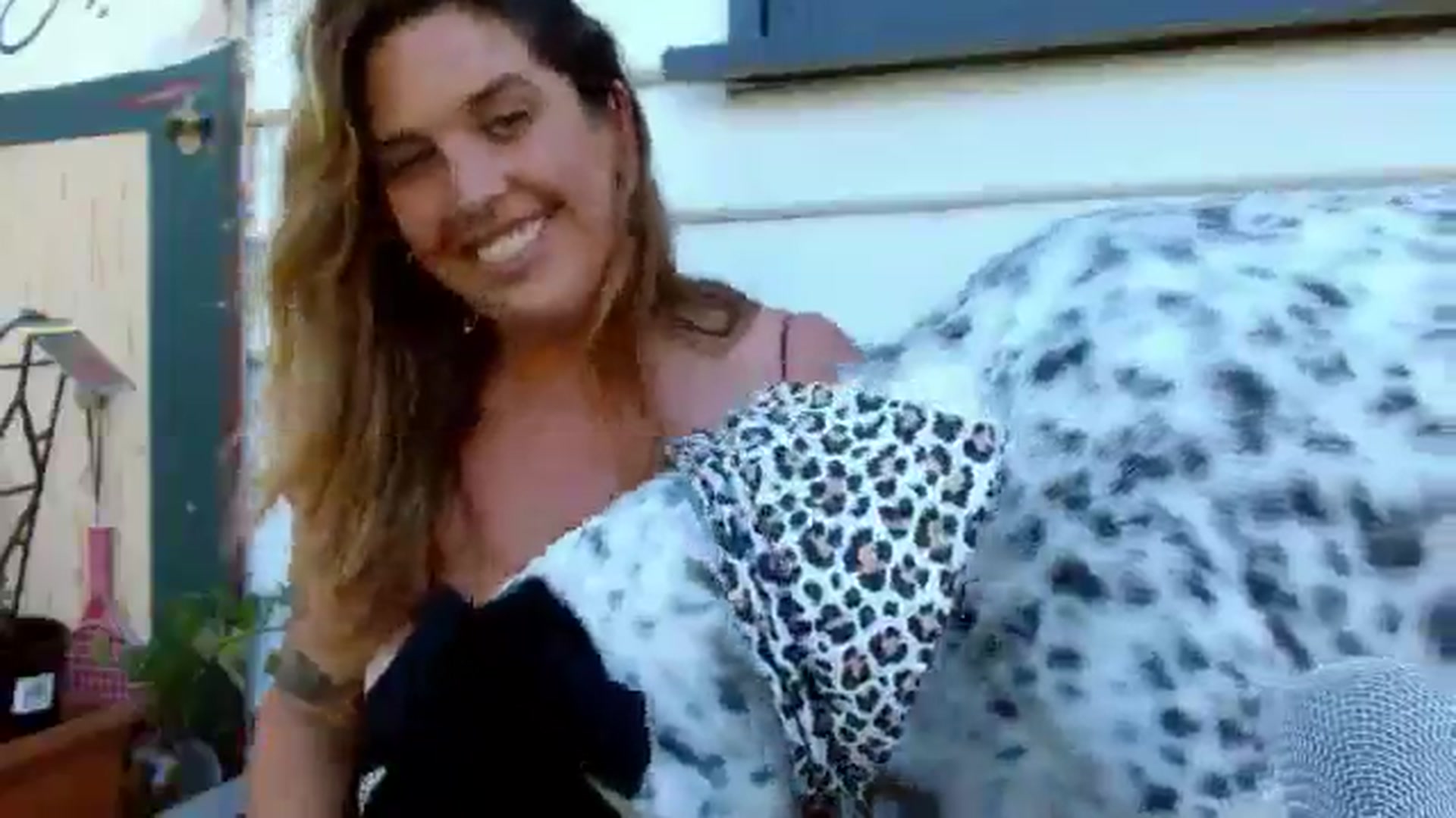 Gallery image thumbnail from HoneyTits_'s myfreecams stream on, 11/29/2024, 05:38 image 18 of 20