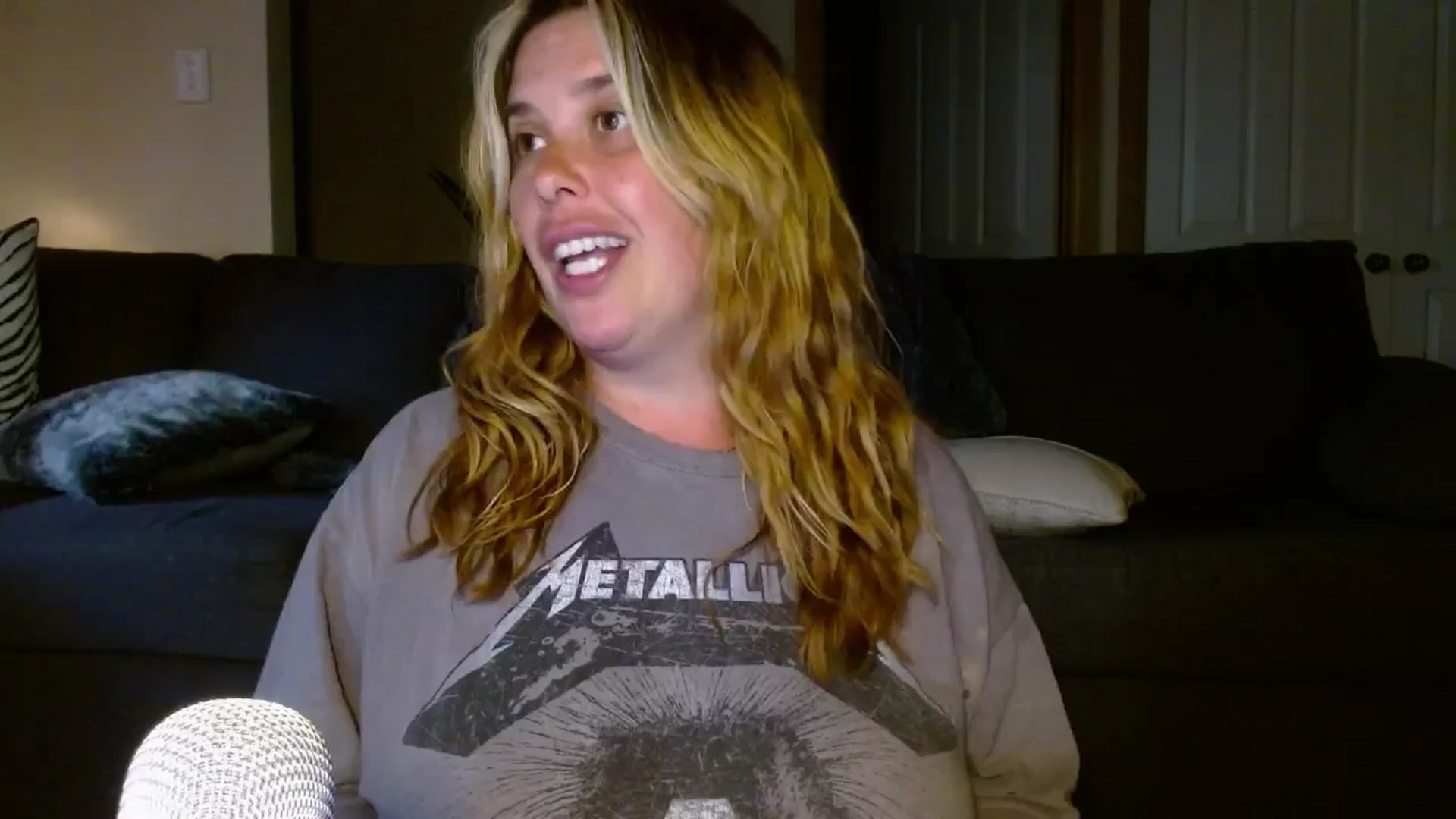 Gallery image thumbnail from HoneyTits_'s myfreecams stream on, 12/20/2024, 11:20 image 2 of 20