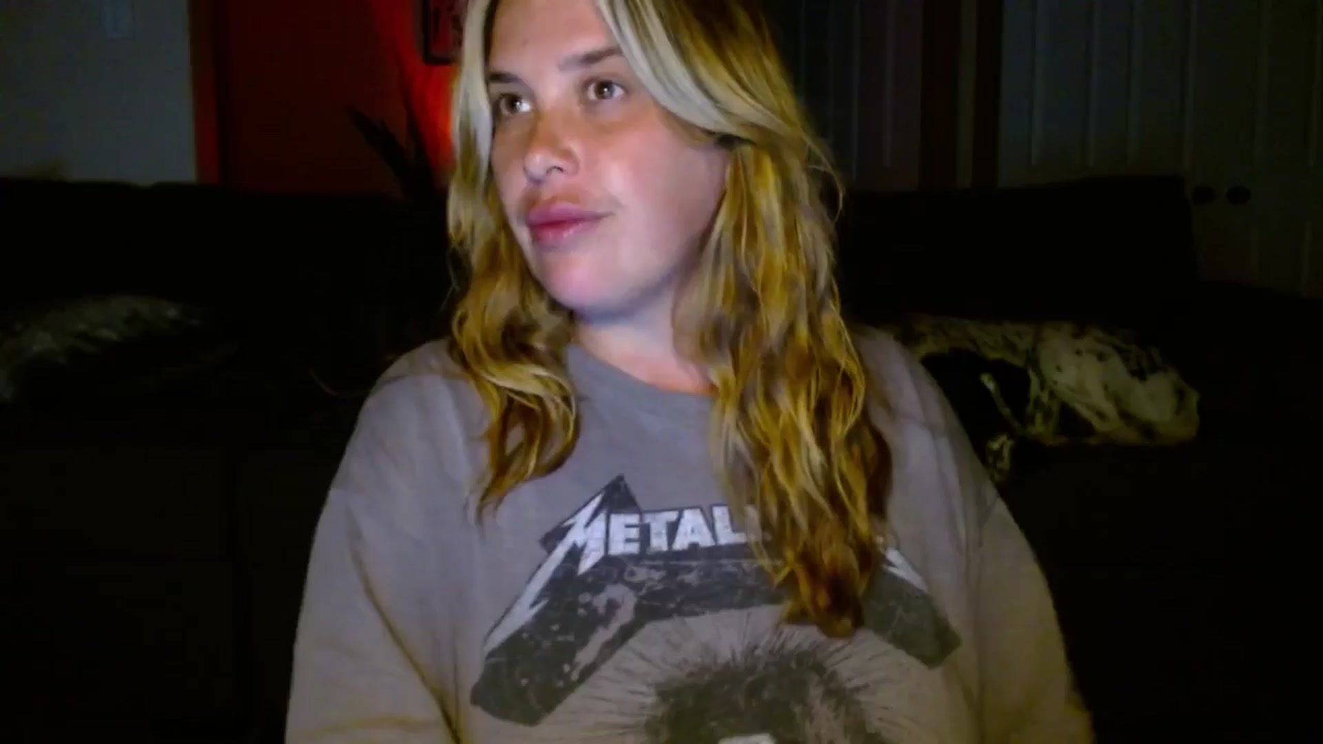 Gallery image thumbnail from HoneyTits_'s myfreecams stream on, 12/20/2024, 11:20 image 12 of 20