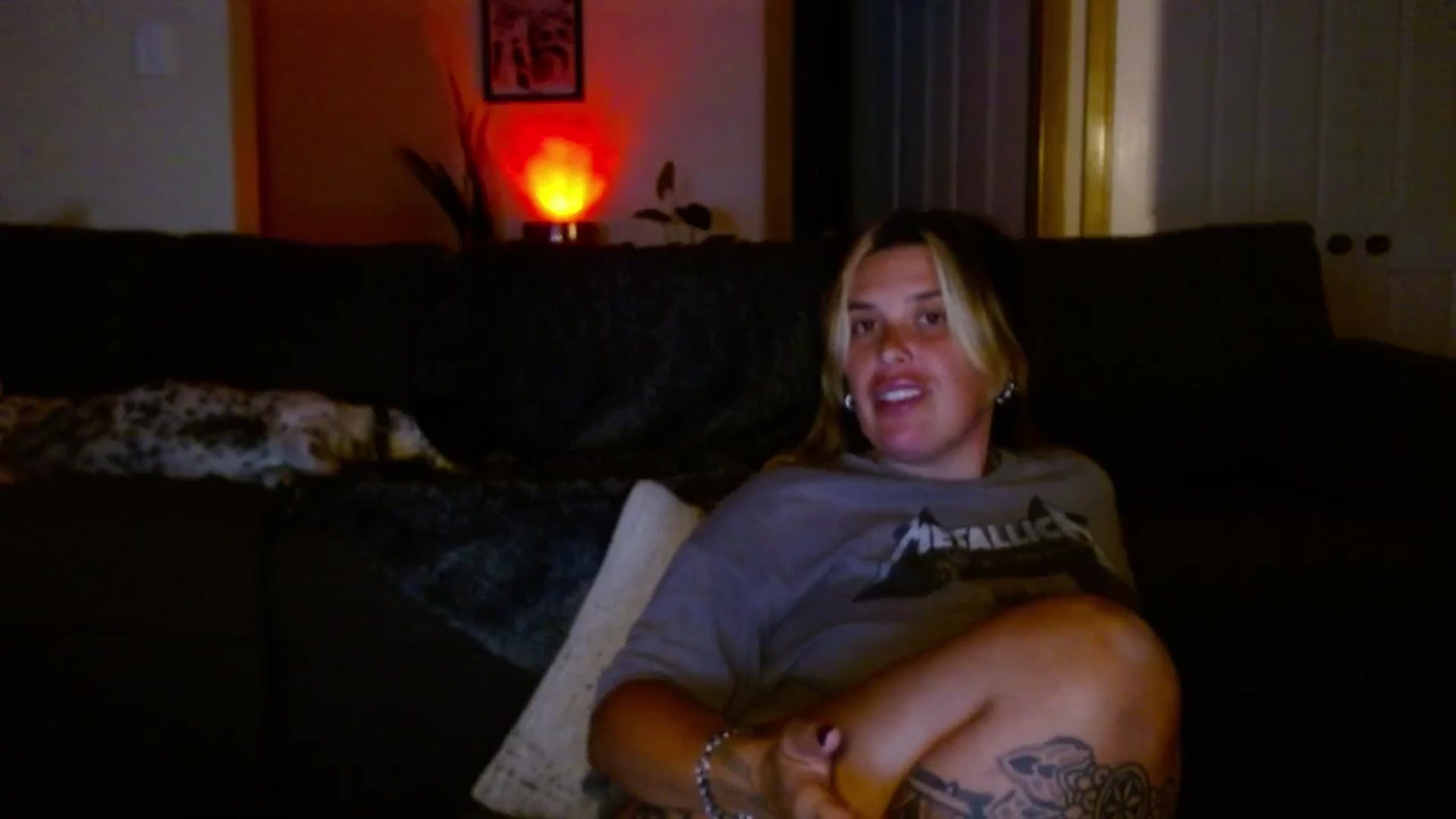 Gallery image thumbnail from HoneyTits_'s myfreecams stream on, 12/20/2024, 13:07 image 14 of 20
