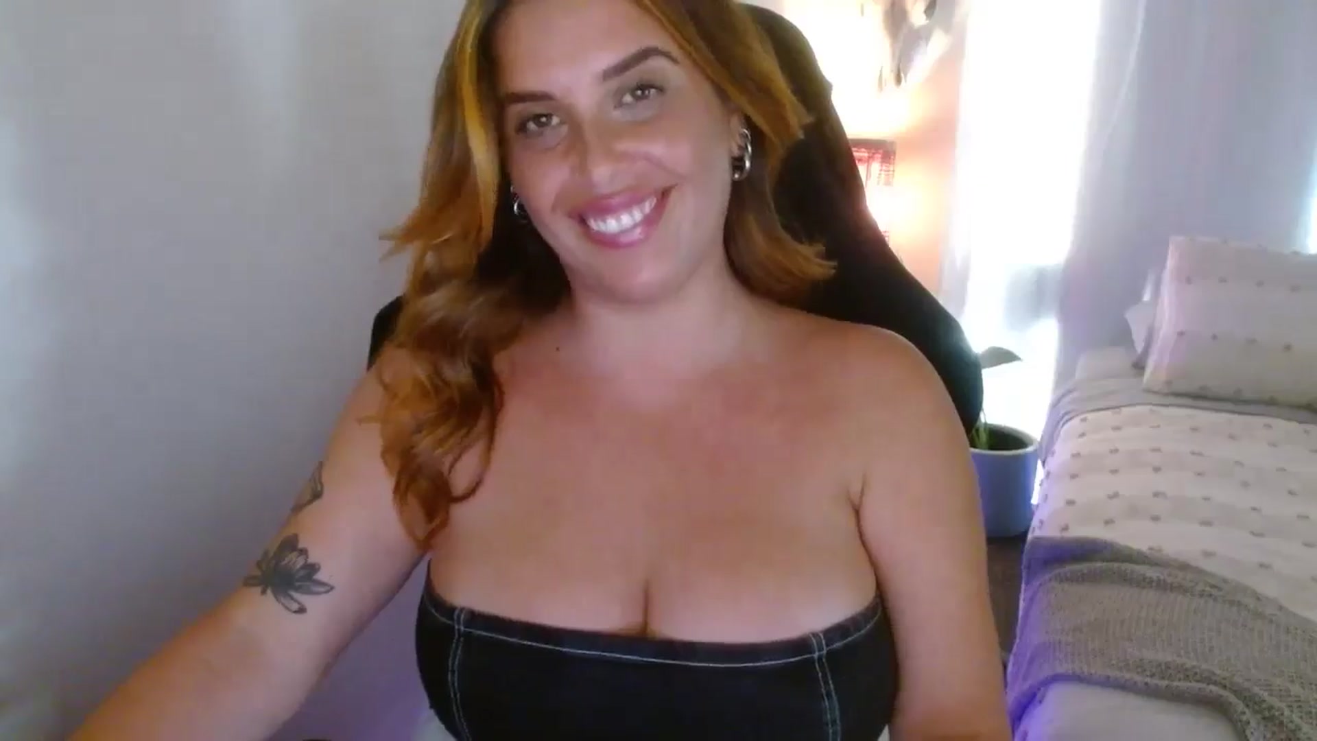 Gallery image thumbnail from HoneyTits_'s myfreecams stream on, 03/11/2025, 07:43 image 14 of 20