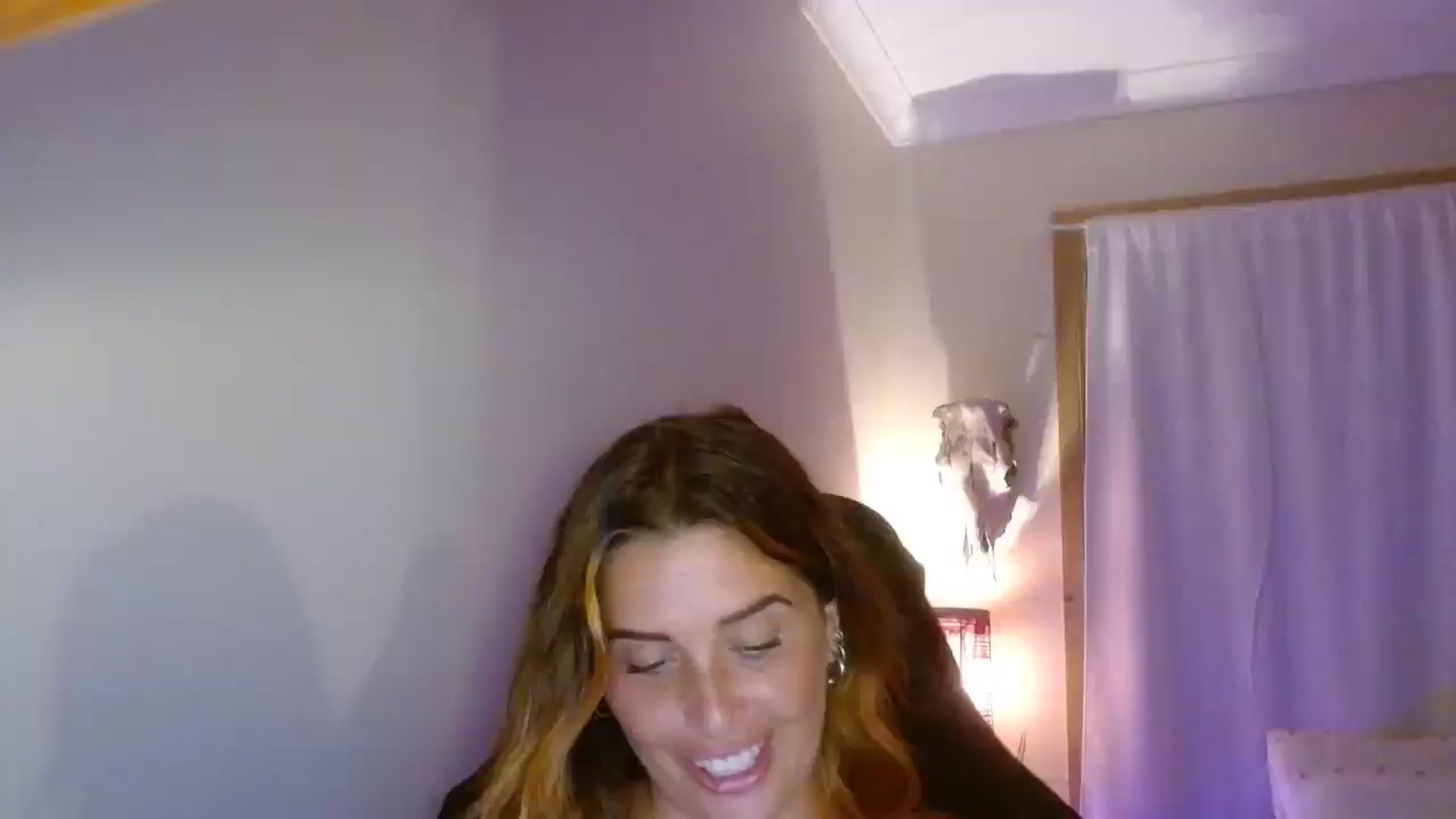 Gallery image thumbnail from HoneyTits_'s myfreecams stream on, 03/12/2025, 10:00 image 18 of 20