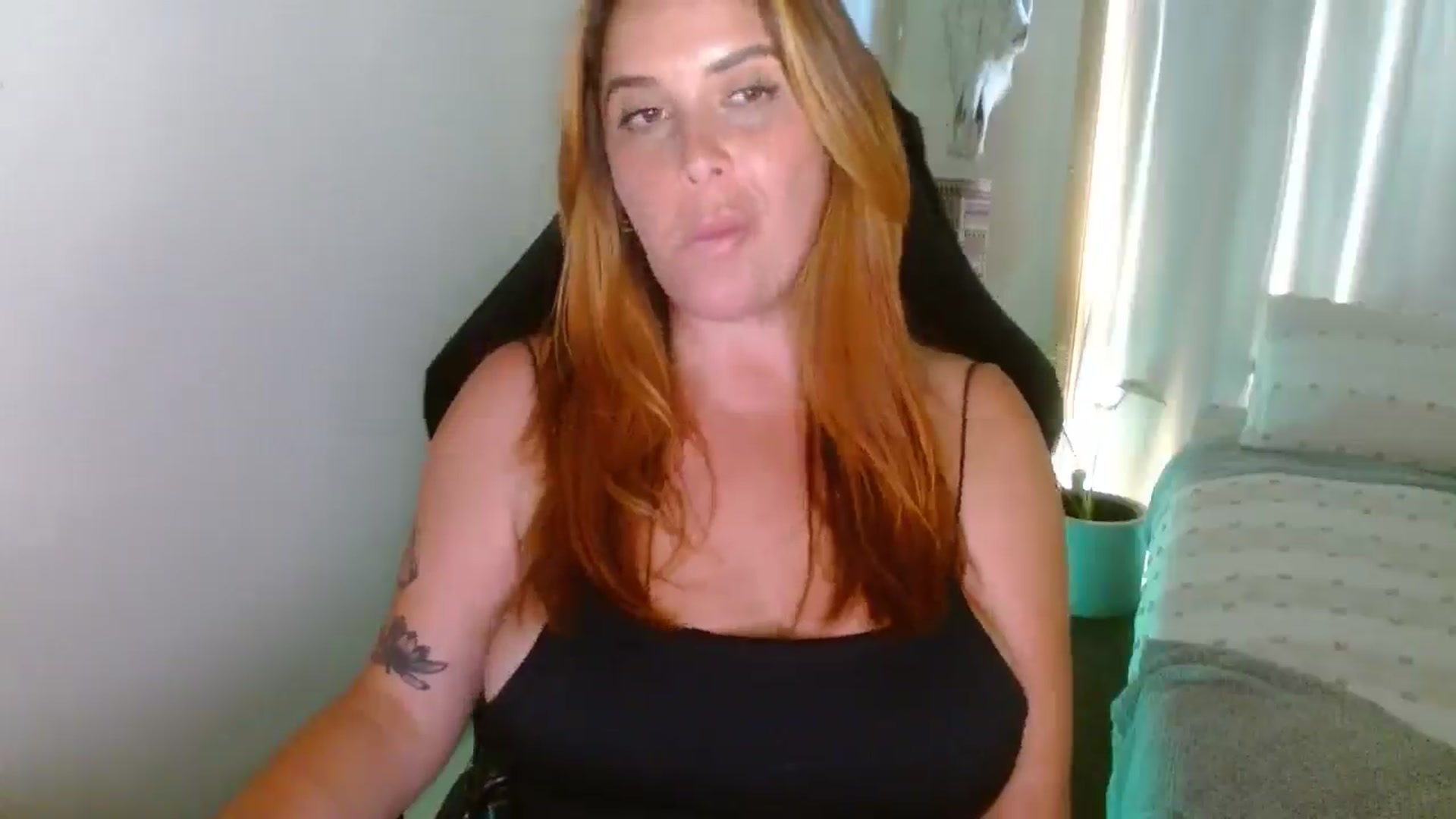 Gallery image thumbnail from HoneyTits_'s myfreecams stream on, 03/18/2025, 07:30 image 13 of 20