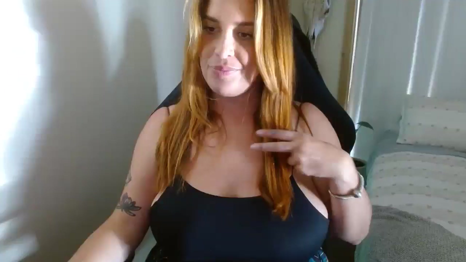 Gallery image thumbnail from HoneyTits_'s myfreecams stream on, 03/18/2025, 07:30 image 1 of 20