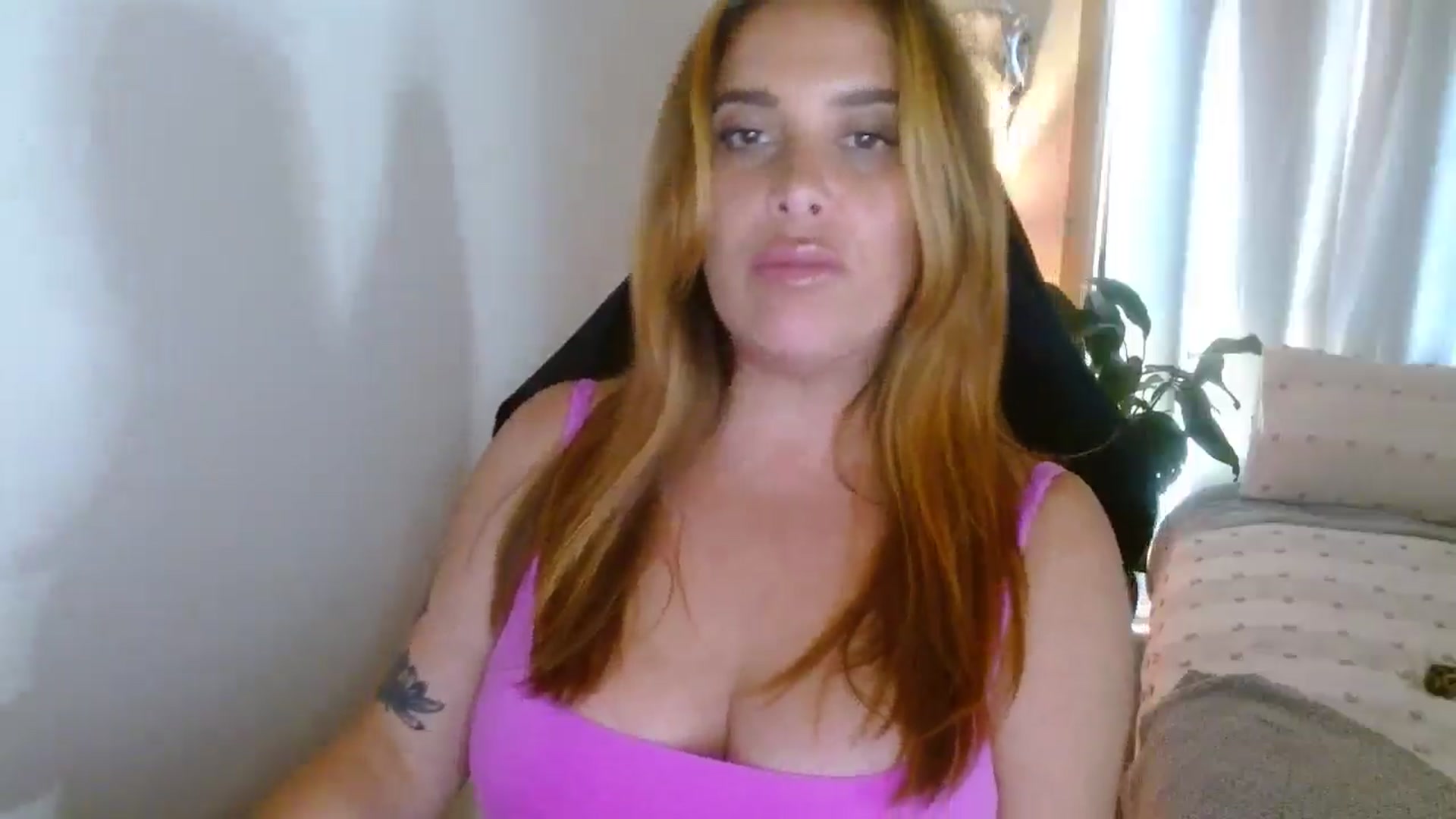 Gallery image thumbnail from HoneyTits_'s myfreecams stream on, 03/19/2025, 06:52 image 8 of 20