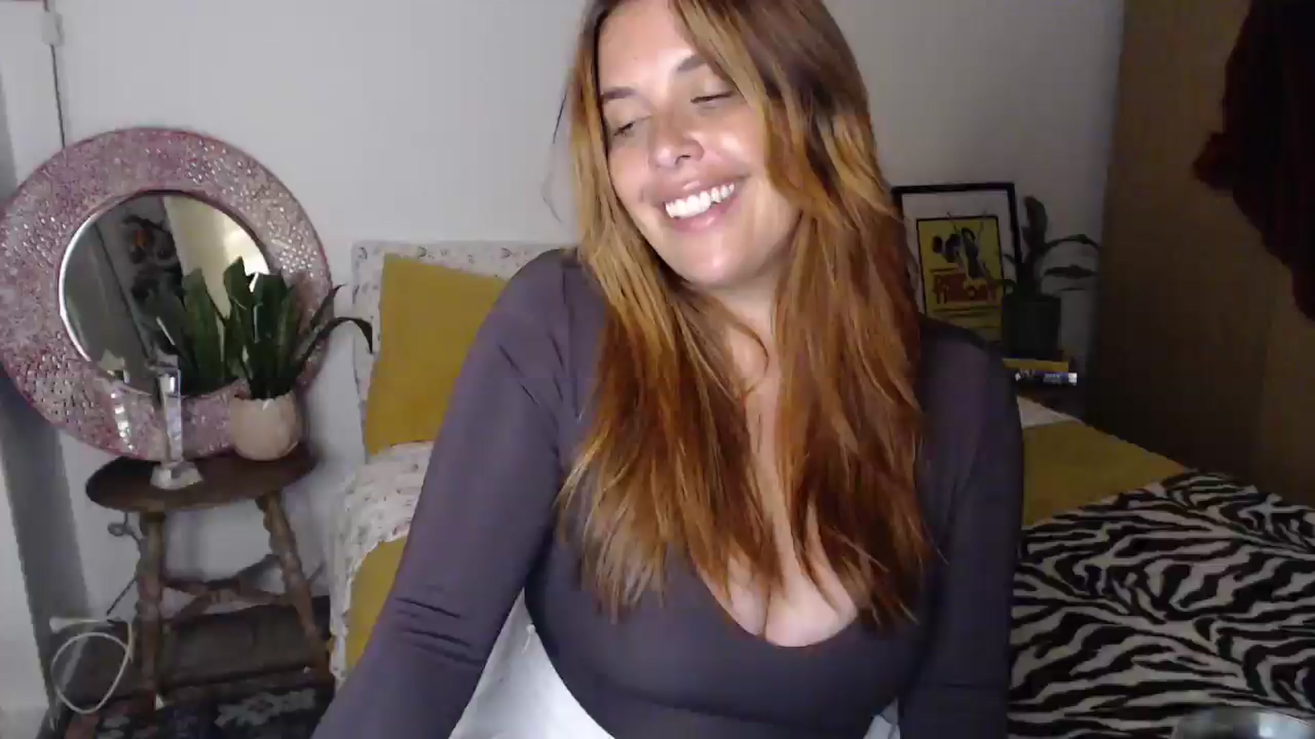 Gallery image thumbnail from HoneyTits_'s myfreecams stream on, 04/08/2025, 12:00 image 11 of 20