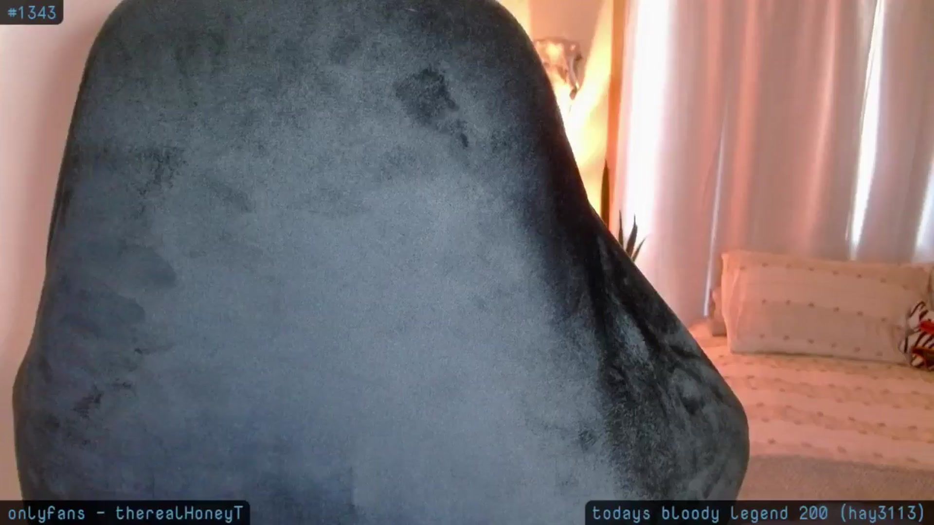 Gallery image thumbnail from HoneyTits_'s myfreecams stream on, 04/18/2025, 07:49 image 15 of 20