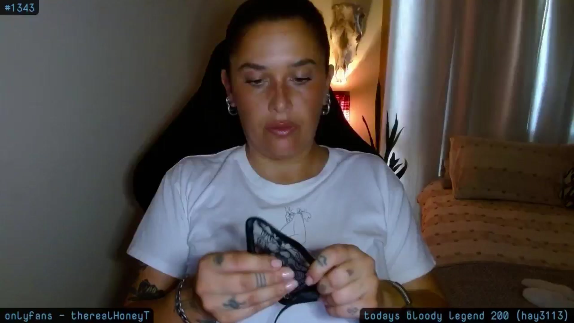 Gallery image thumbnail from HoneyTits_'s myfreecams stream on, 04/18/2025, 07:49 image 4 of 20