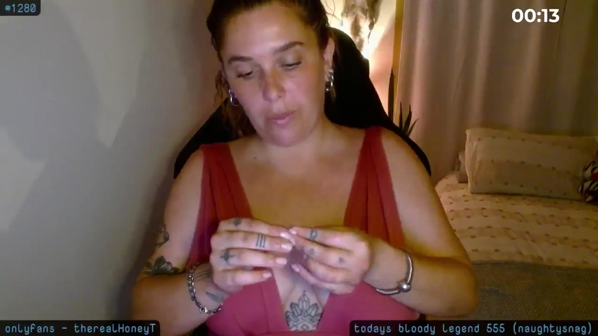 Gallery image thumbnail from HoneyTits_'s myfreecams stream on, 04/18/2025, 11:01 image 13 of 20