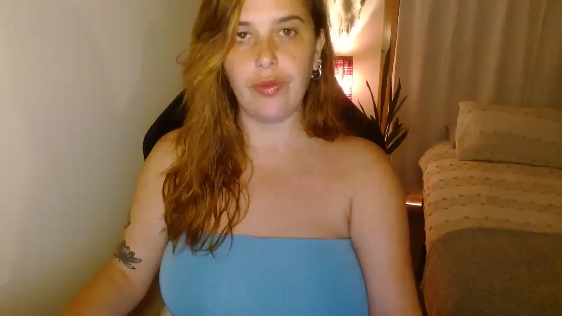 Gallery image thumbnail from HoneyTits_'s myfreecams stream on, 04/19/2025, 10:45 image 5 of 20