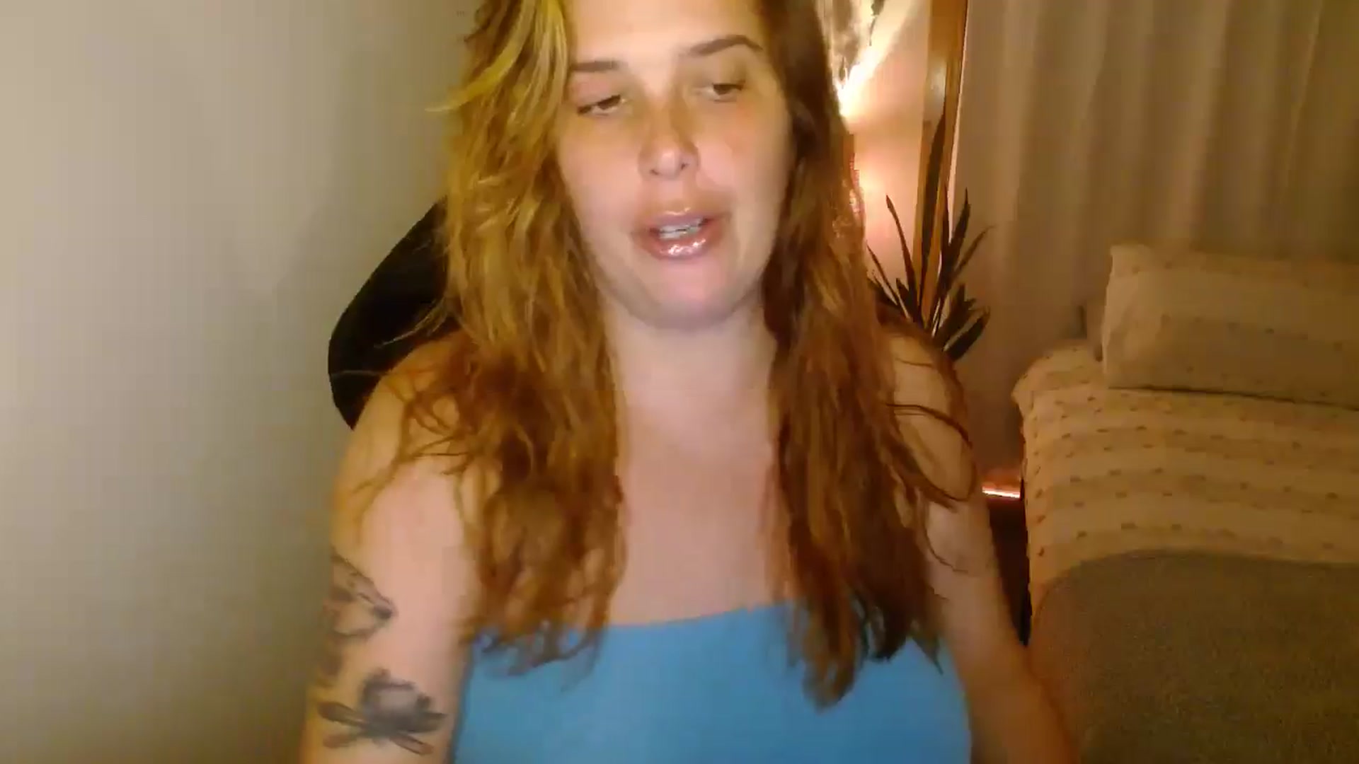 Gallery image thumbnail from HoneyTits_'s myfreecams stream on, 04/19/2025, 10:45 image 3 of 20