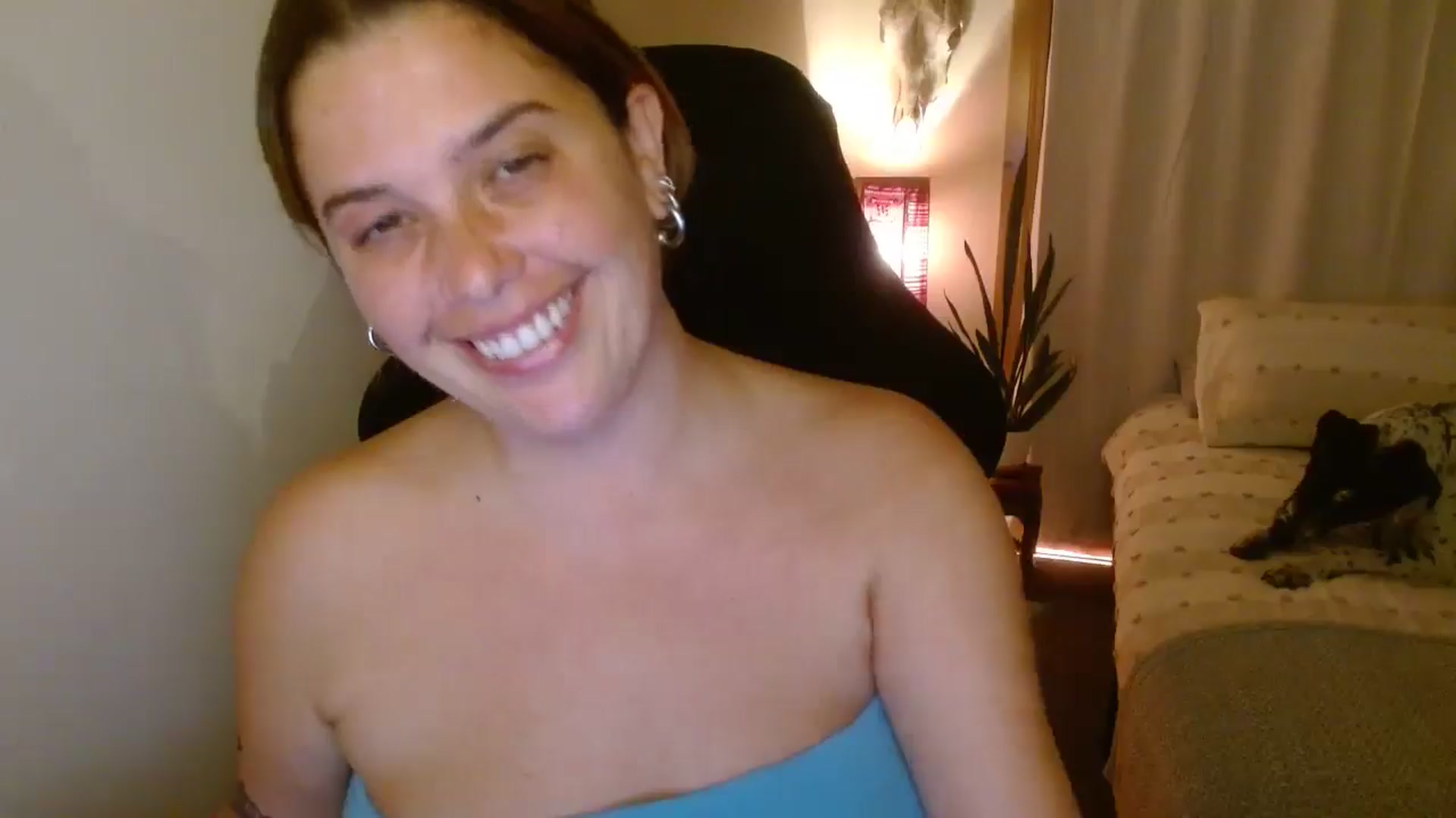 Gallery image thumbnail from HoneyTits_'s myfreecams stream on, 04/19/2025, 10:45 image 18 of 20