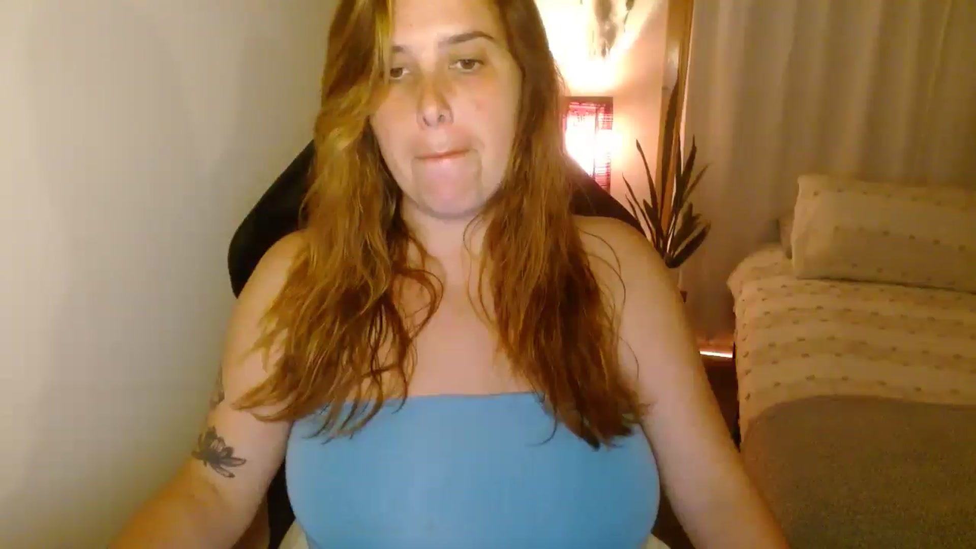 Gallery image thumbnail from HoneyTits_'s myfreecams stream on, 04/19/2025, 10:45 image 6 of 20