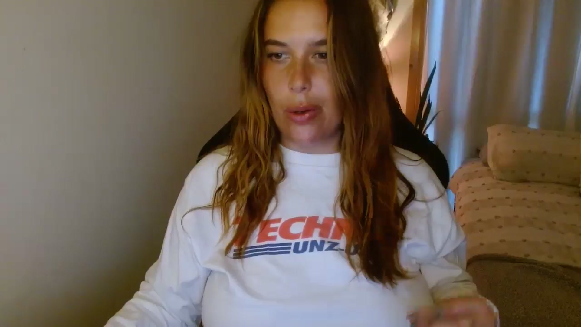 Gallery image thumbnail from HoneyTits_'s myfreecams stream on, 04/23/2025, 07:36 image 19 of 20