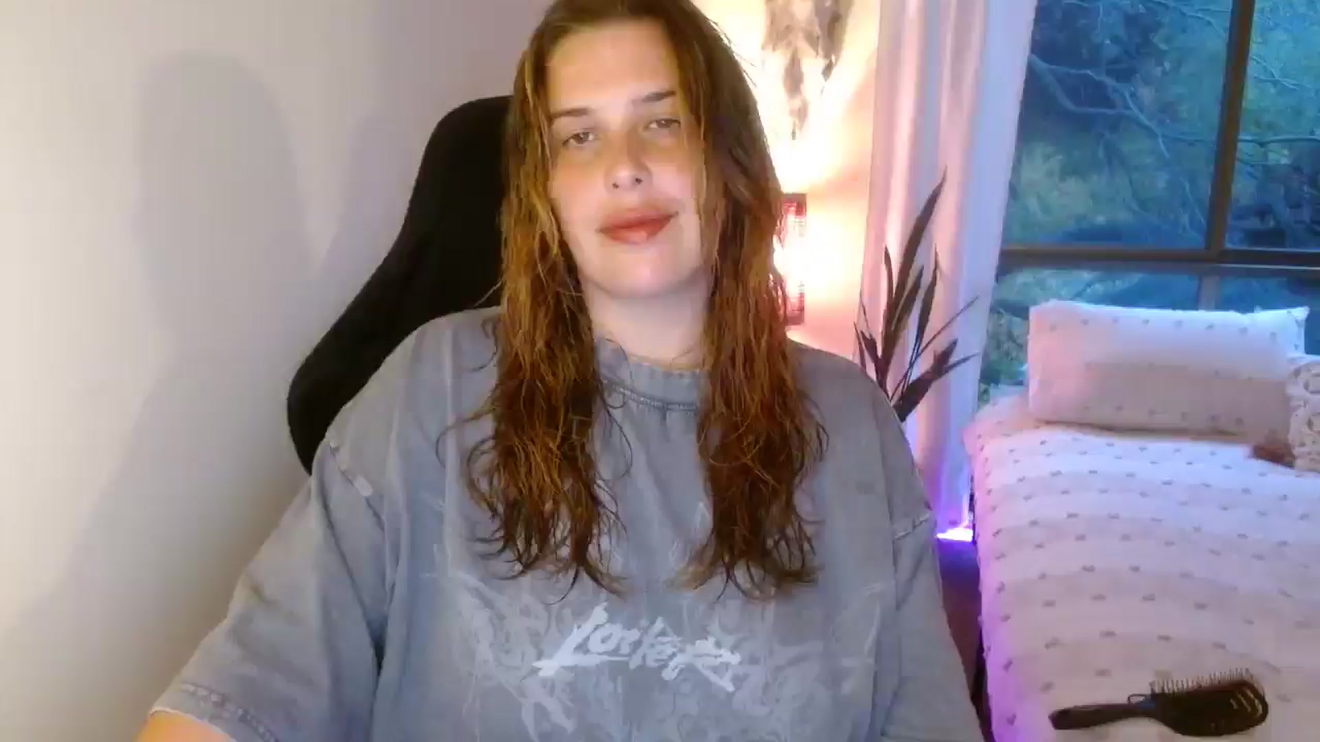 Gallery image thumbnail from HoneyTits_'s myfreecams stream on, 04/25/2025, 09:26 image 2 of 20