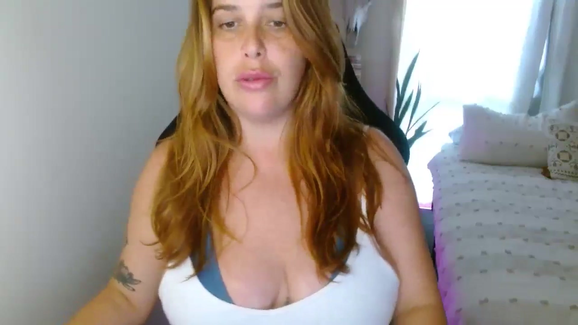 Gallery image thumbnail from HoneyTits_'s myfreecams stream on, 04/28/2025, 07:07 image 11 of 20