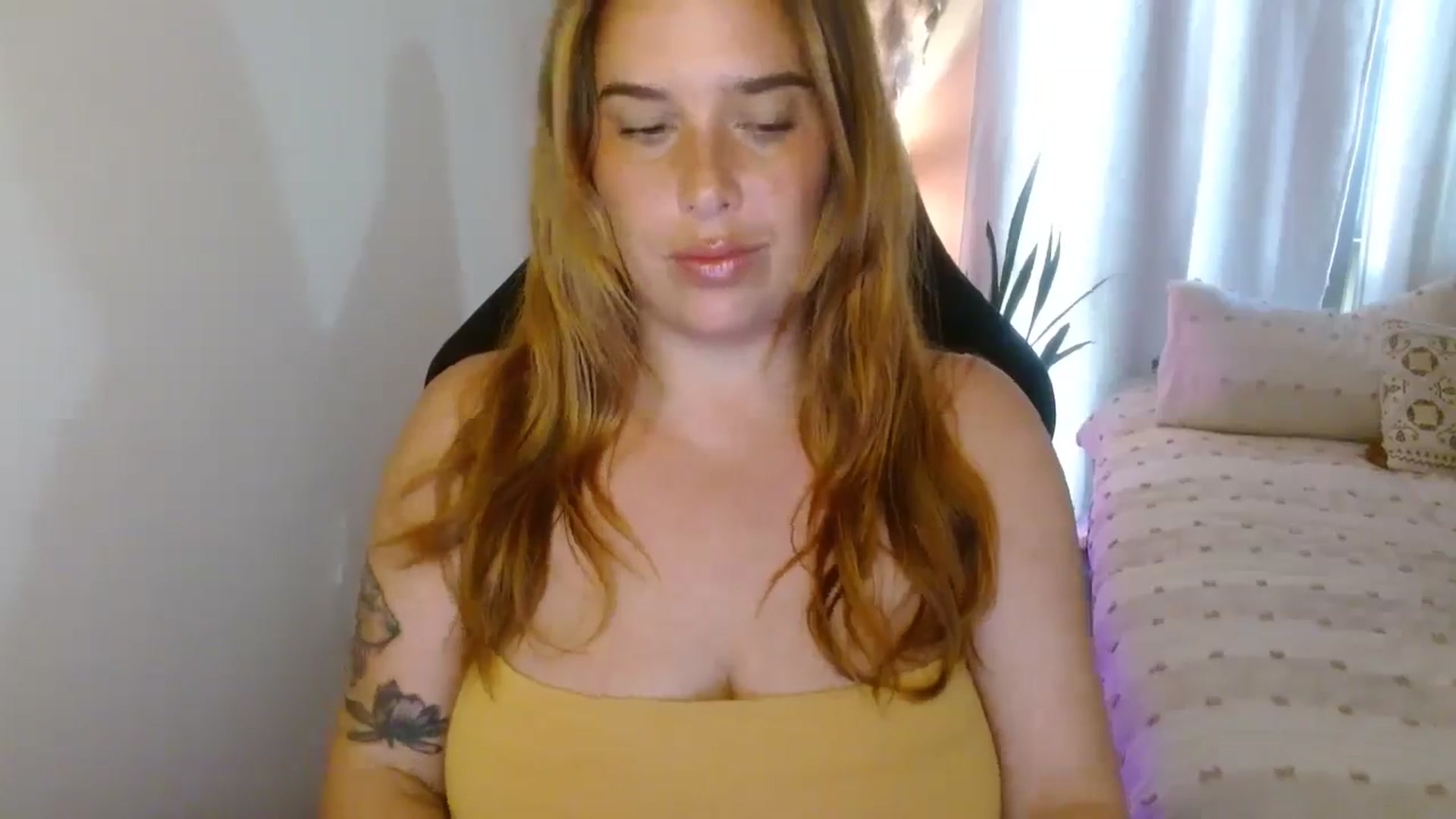 Gallery image thumbnail from HoneyTits_'s myfreecams stream on, 04/29/2025, 07:30 image 2 of 20