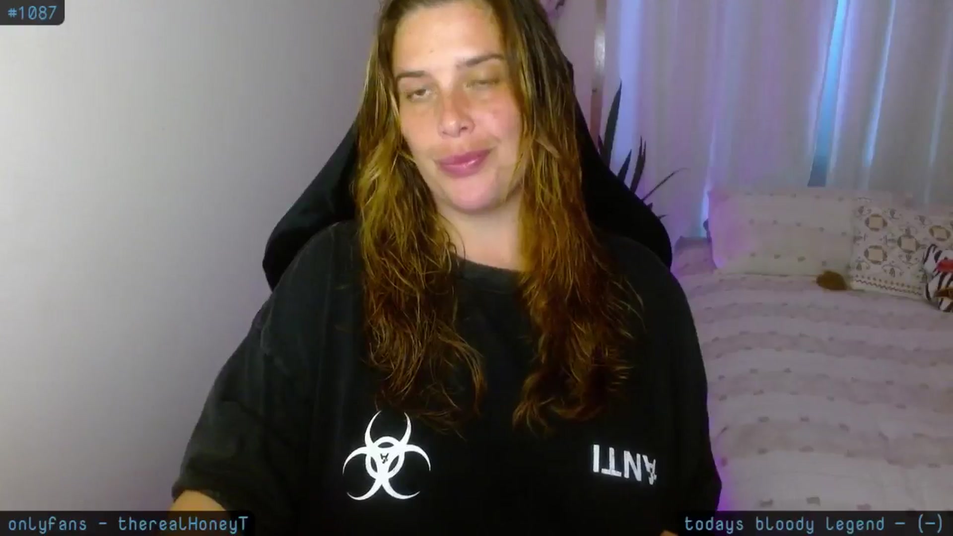 Gallery image thumbnail from HoneyTits_'s myfreecams stream on, 05/03/2025, 08:14 image 5 of 20