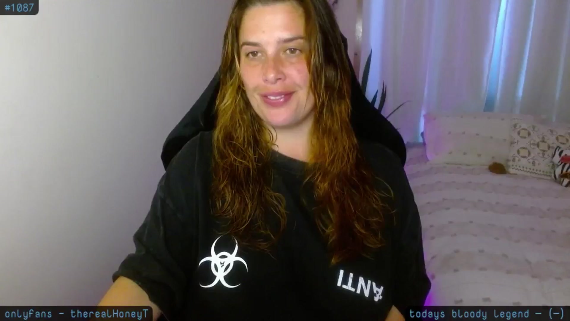 Gallery image thumbnail from HoneyTits_'s myfreecams stream on, 05/03/2025, 08:14 image 4 of 20