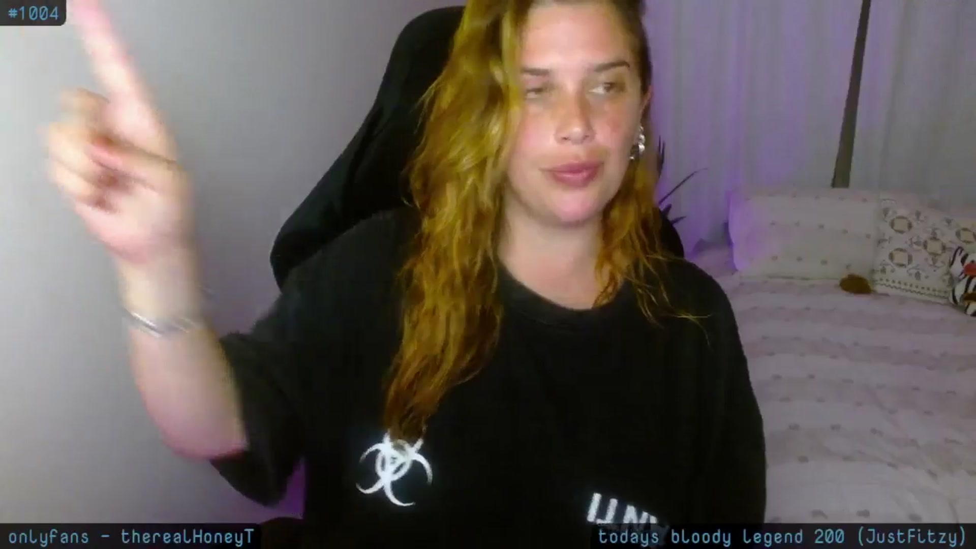 Gallery image thumbnail from HoneyTits_'s myfreecams stream on, 05/03/2025, 09:14 image 18 of 20