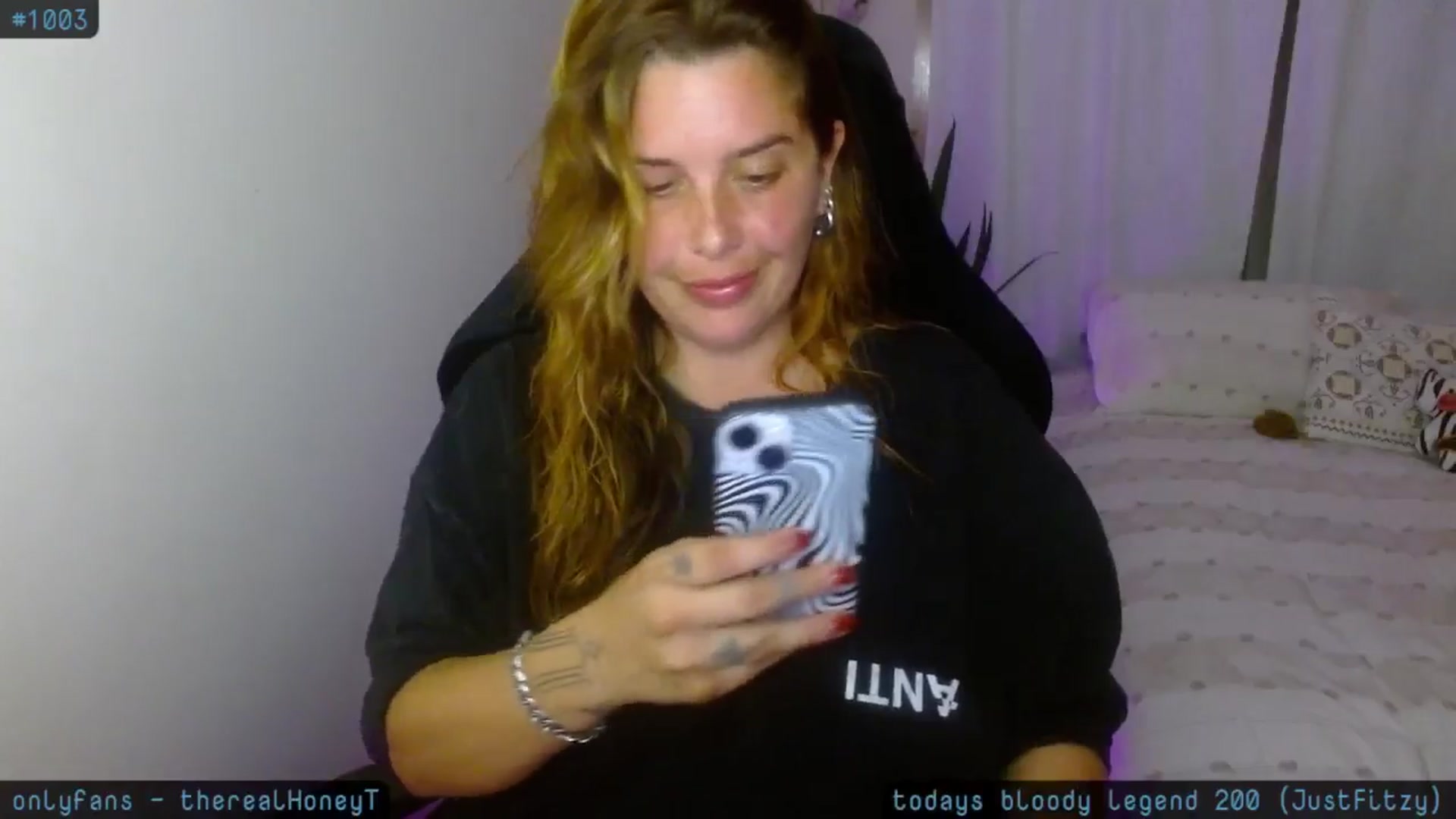 Gallery image thumbnail from HoneyTits_'s myfreecams stream on, 05/03/2025, 09:14 image 19 of 20