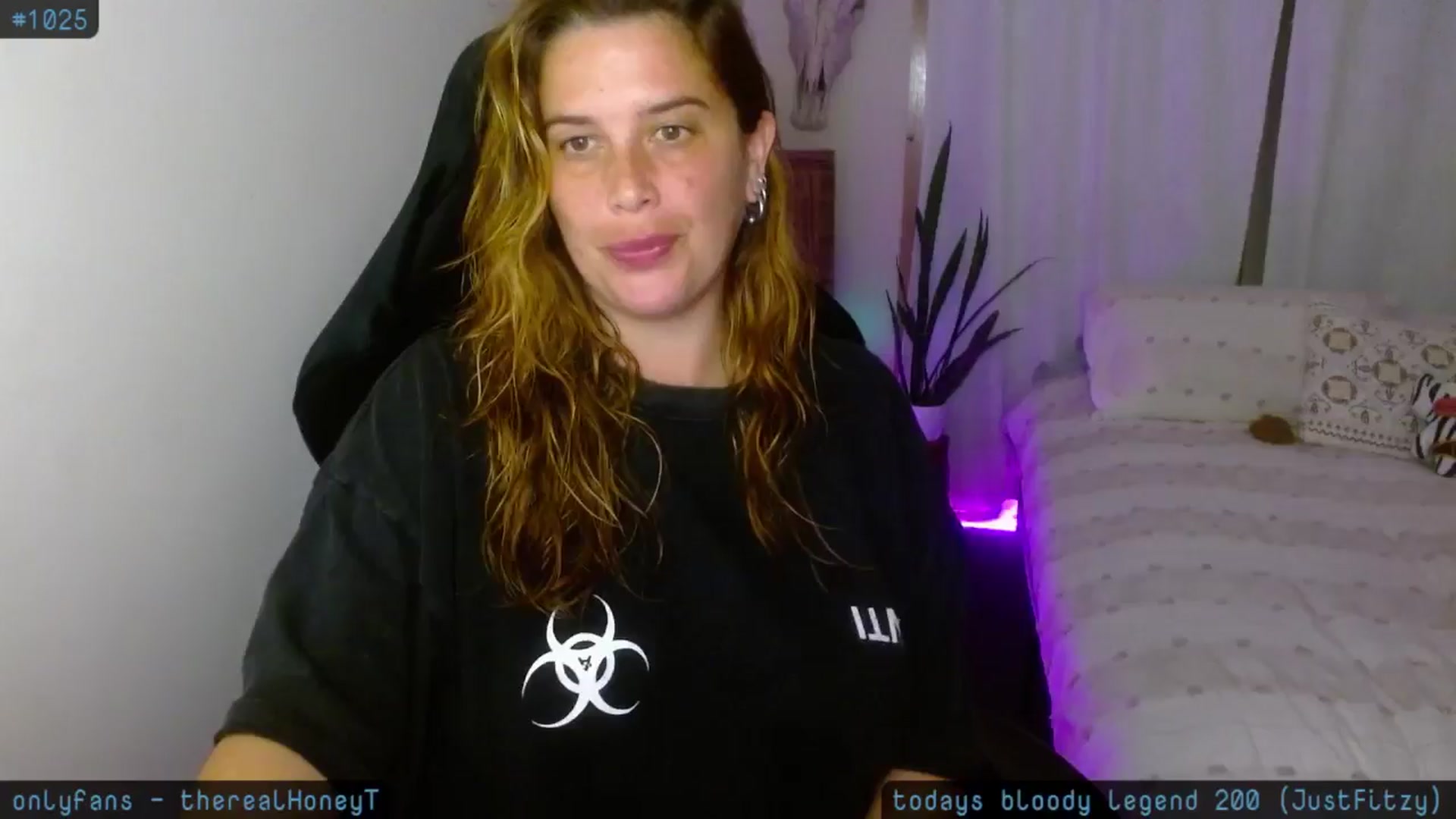 Gallery image thumbnail from HoneyTits_'s myfreecams stream on, 05/03/2025, 09:14 image 2 of 20