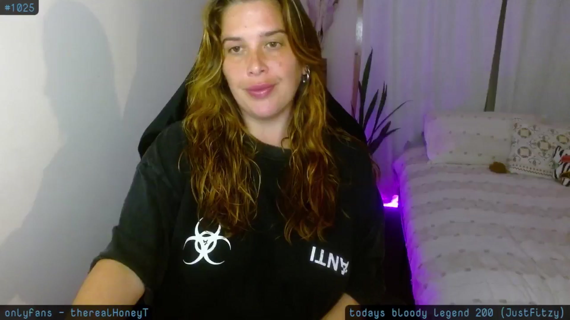 Gallery image thumbnail from HoneyTits_'s myfreecams stream on, 05/03/2025, 09:14 image 4 of 20