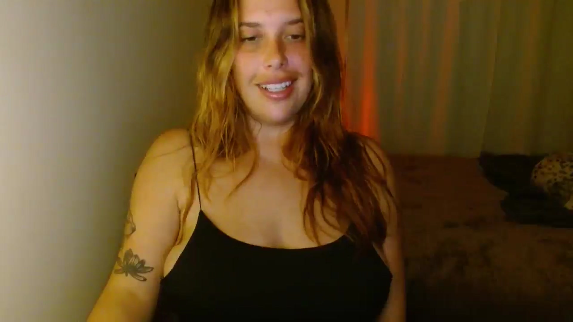Gallery image thumbnail from HoneyTits_'s myfreecams stream on, 05/14/2025, 08:45 image 8 of 20