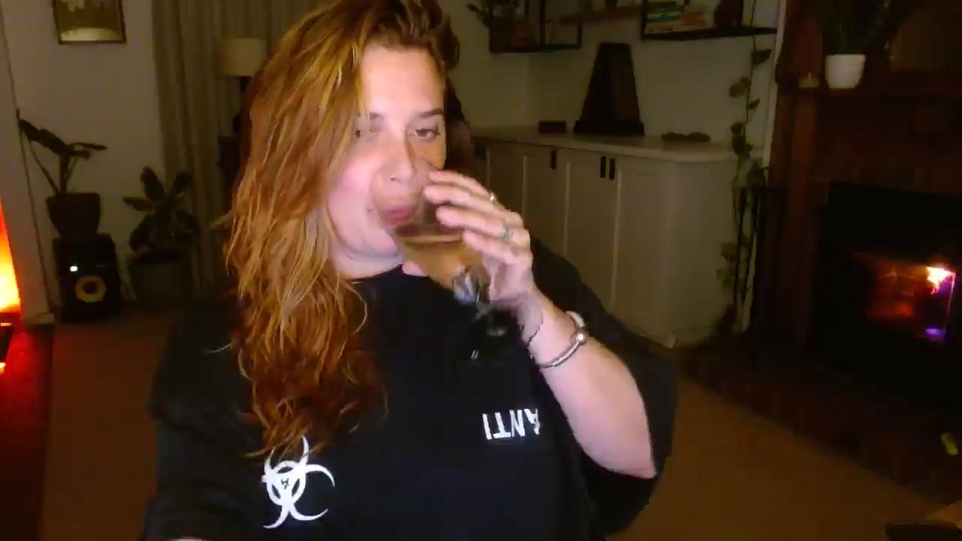 Gallery image thumbnail from HoneyTits_'s myfreecams stream on, 05/26/2025, 08:25 image 16 of 20