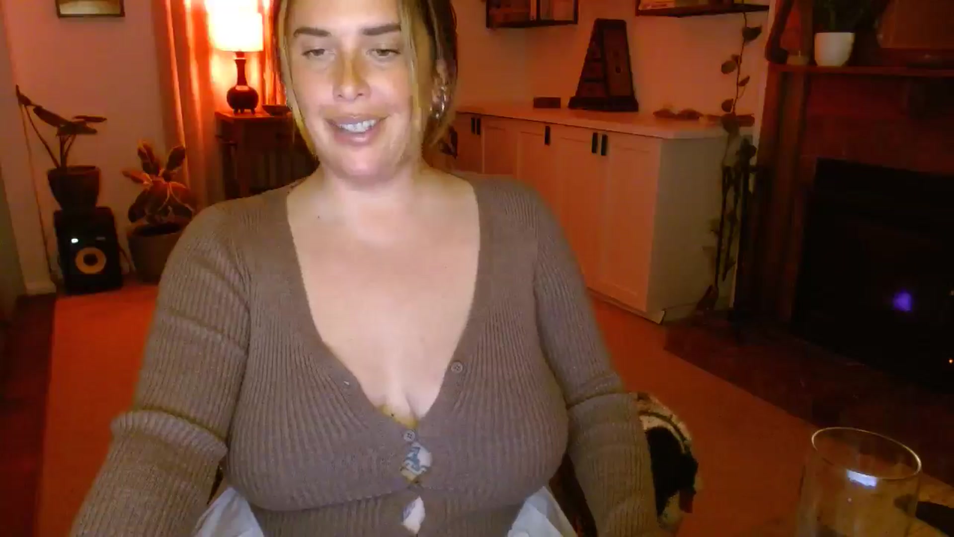 Gallery image thumbnail from HoneyTits_'s myfreecams stream on, 05/28/2025, 08:56 image 19 of 20