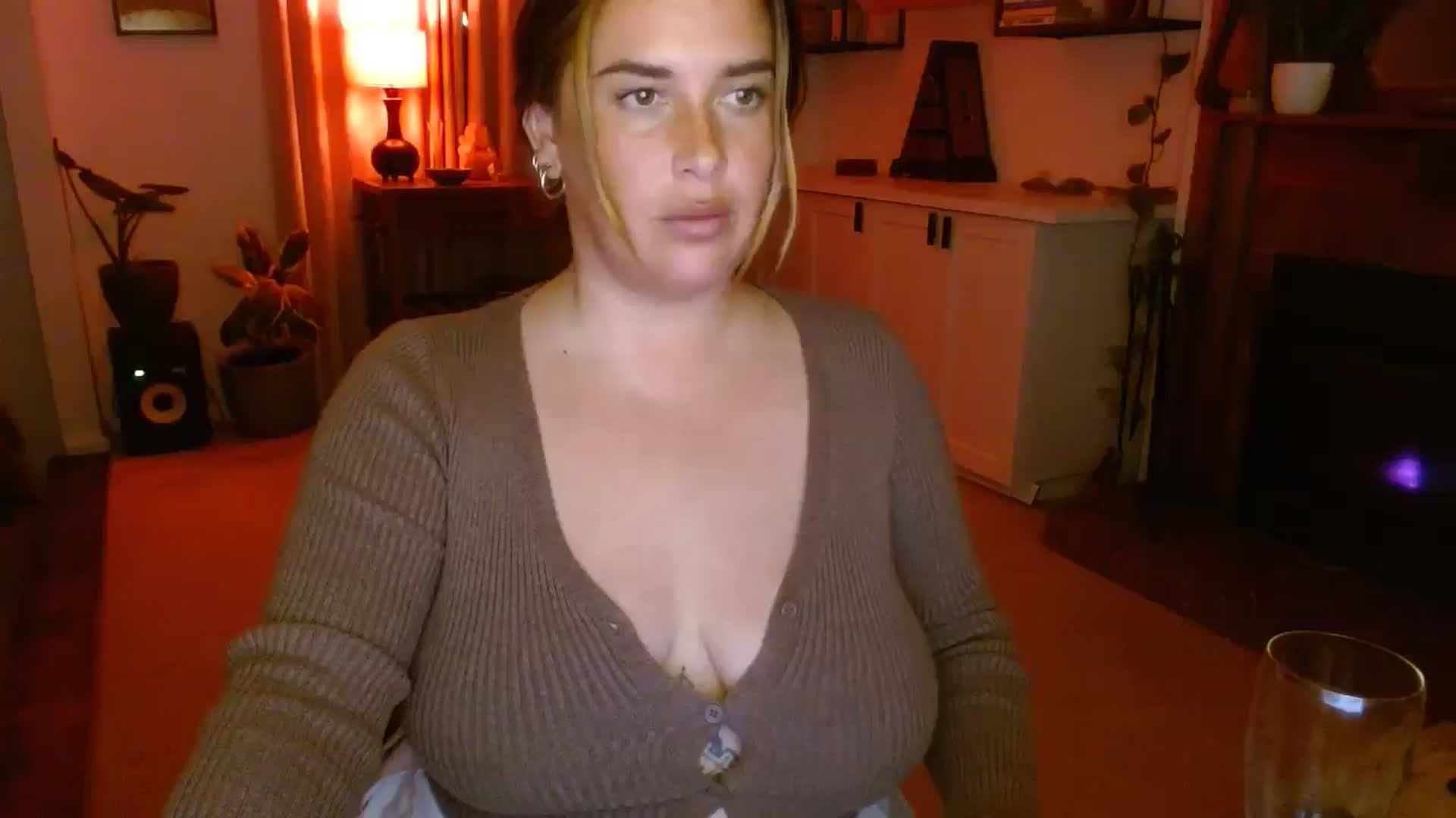 Gallery image thumbnail from HoneyTits_'s myfreecams stream on, 05/28/2025, 08:56 image 12 of 20