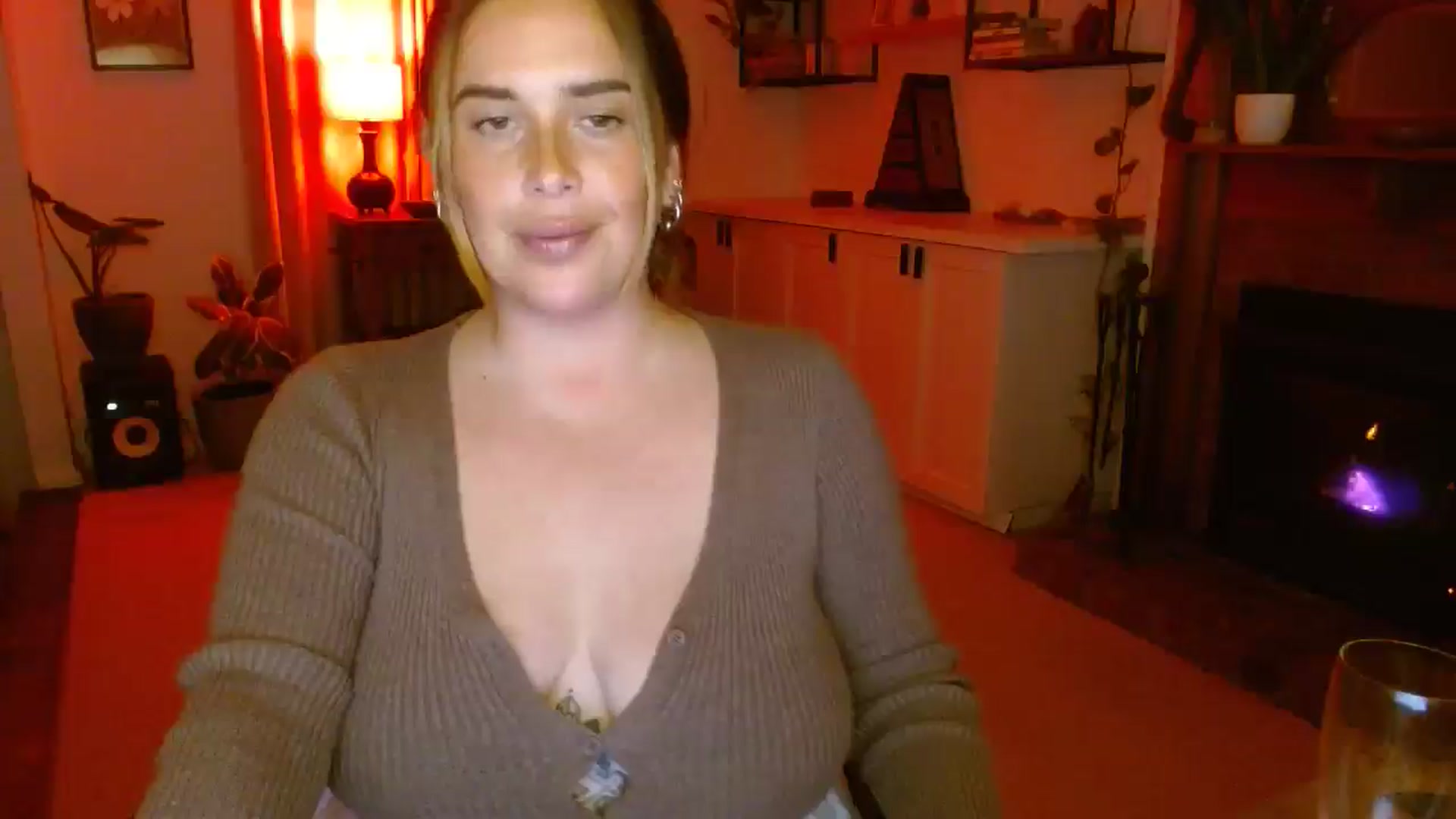 Gallery image thumbnail from HoneyTits_'s myfreecams stream on, 05/28/2025, 09:44 image 9 of 20
