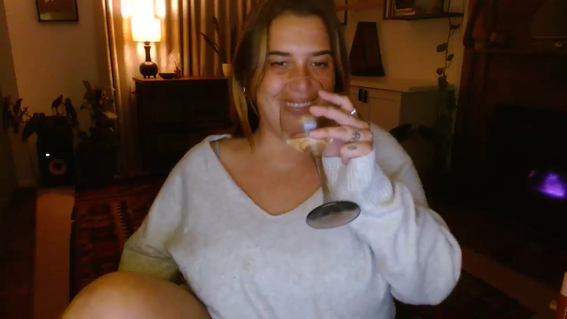Gallery image thumbnail from HoneyTits_'s myfreecams stream on, 06/06/2025, 10:05 image 3 of 20