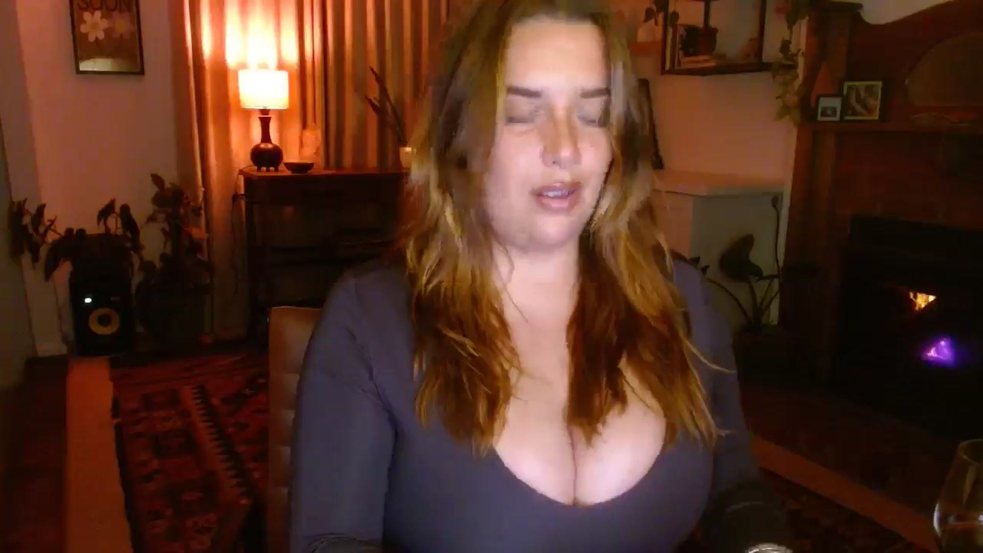Gallery image thumbnail from HoneyTits_'s myfreecams stream on, 06/12/2025, 09:09 image 6 of 20