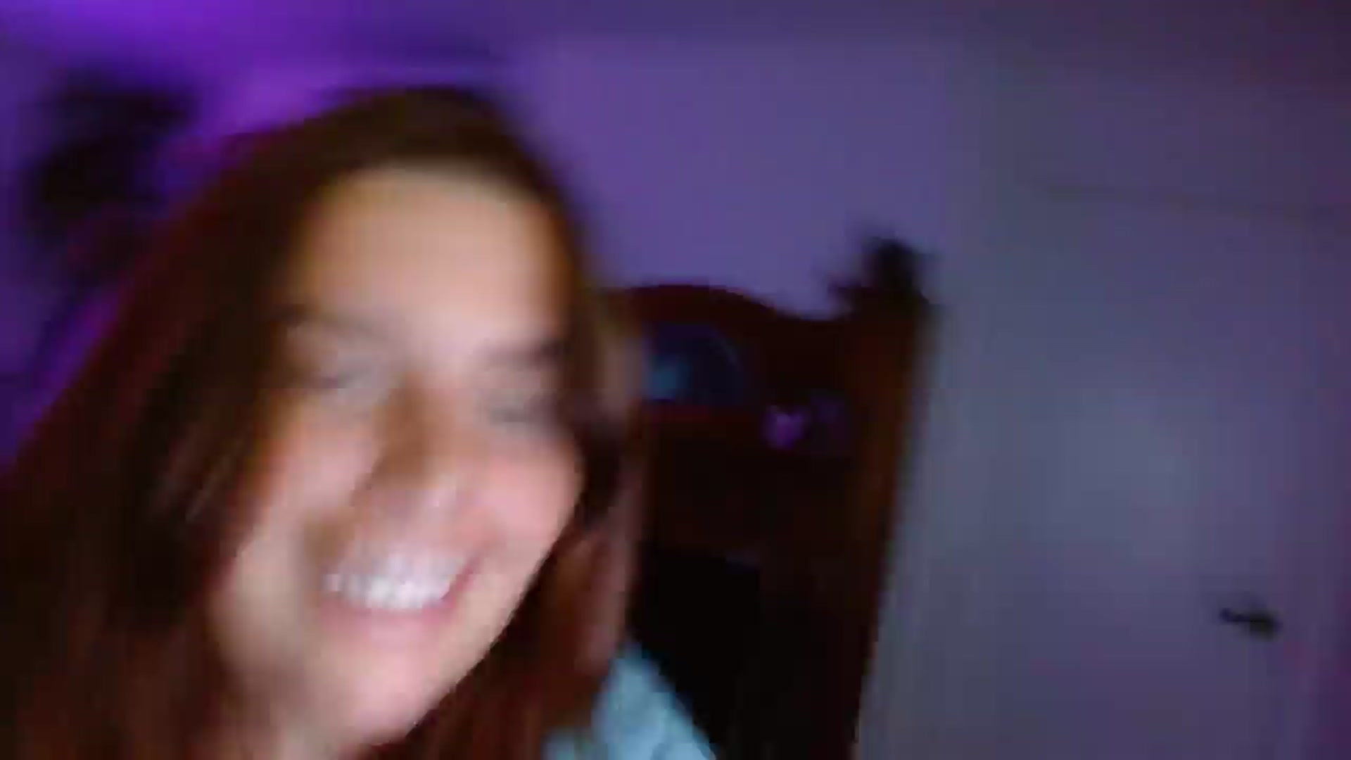 Gallery image thumbnail from HoneyTits_'s myfreecams stream on, 06/17/2025, 09:17 image 1 of 20