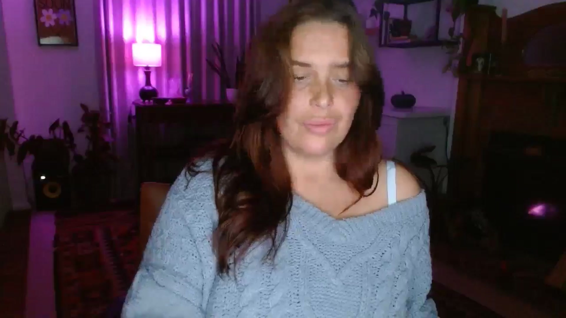 Gallery image thumbnail from HoneyTits_'s myfreecams stream on, 06/17/2025, 09:17 image 16 of 20