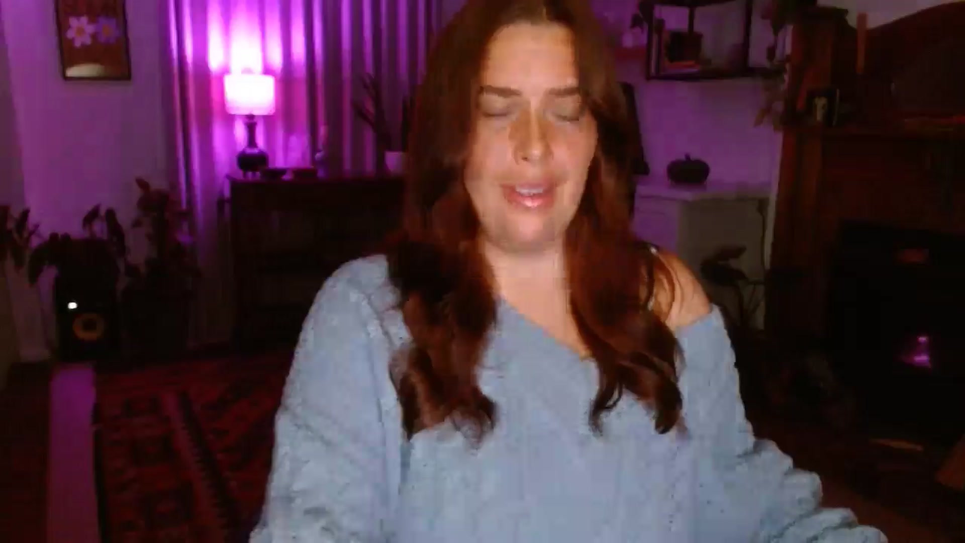 Gallery image thumbnail from HoneyTits_'s myfreecams stream on, 06/17/2025, 09:17 image 4 of 20