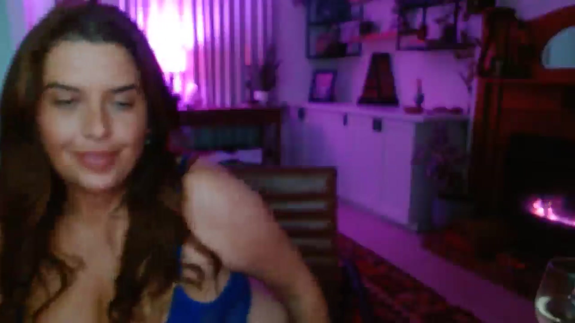 Gallery image thumbnail from HoneyTits_'s myfreecams stream on, 08/01/2025, 08:57 image 15 of 20