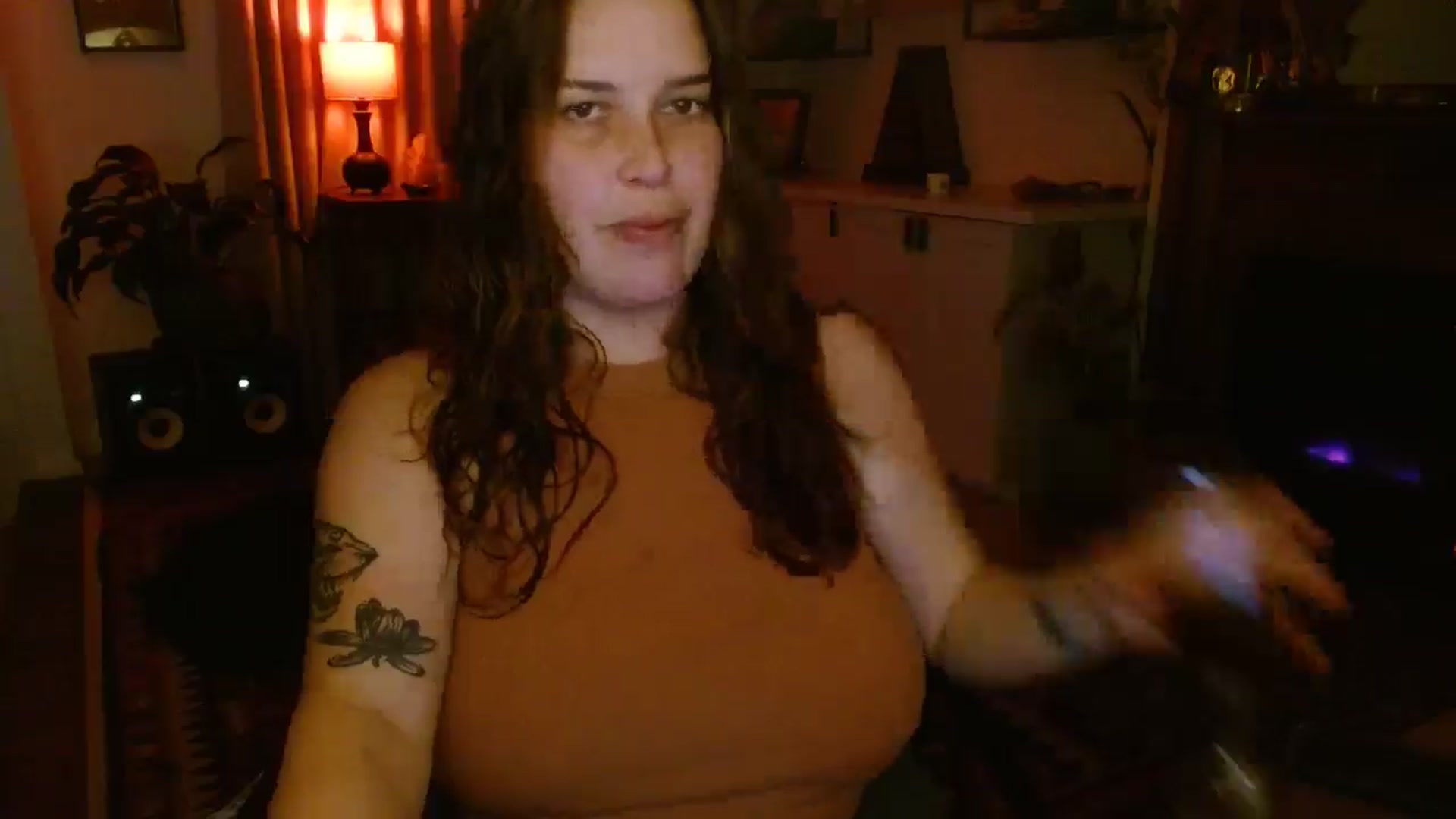 Gallery image thumbnail from HoneyTits_'s myfreecams stream on, 08/06/2025, 09:20 image 6 of 20