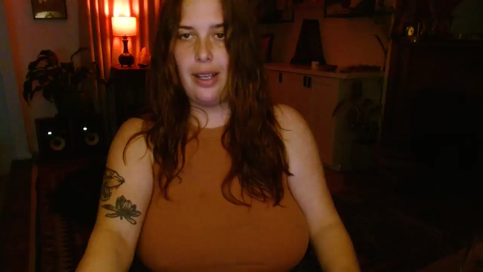 Gallery image thumbnail from HoneyTits_'s myfreecams stream on, 08/06/2025, 09:20 image 16 of 20