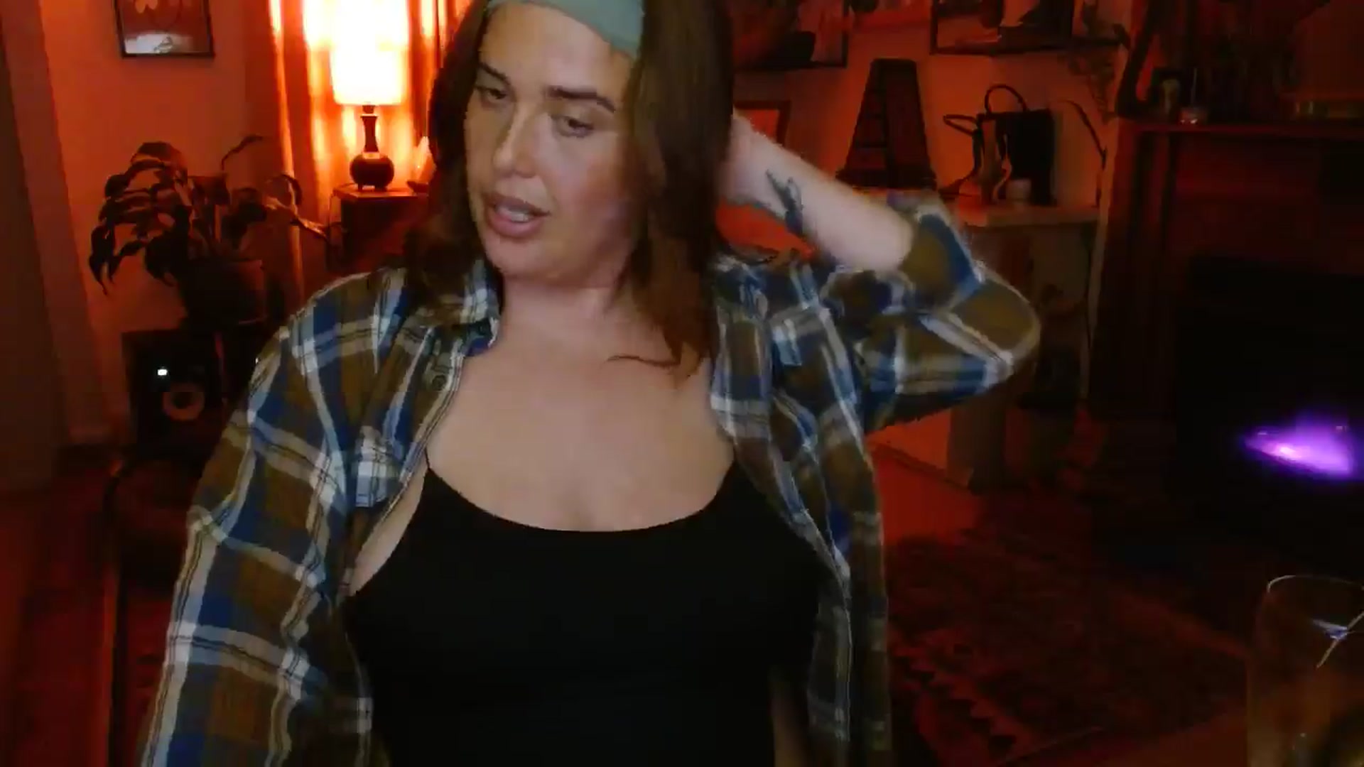 Gallery image thumbnail from HoneyTits_'s myfreecams stream on, 08/08/2025, 09:52 image 3 of 20
