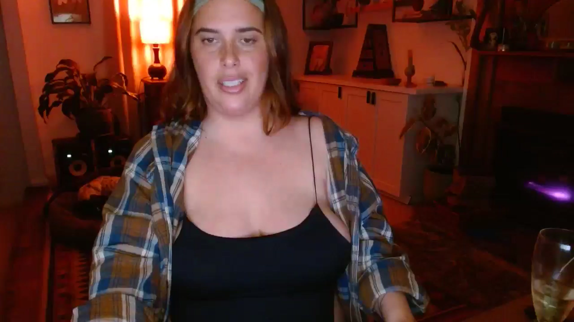 Gallery image thumbnail from HoneyTits_'s myfreecams stream on, 08/08/2025, 09:52 image 8 of 20