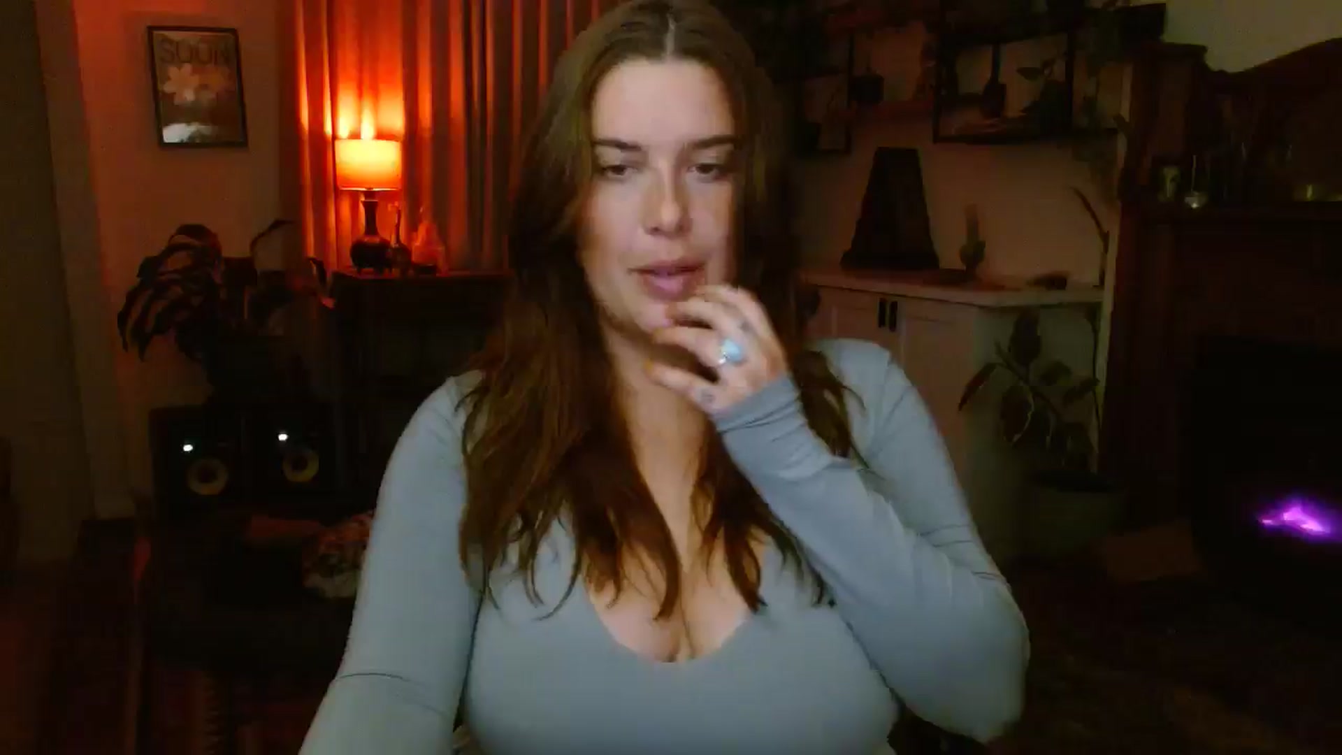 Gallery image thumbnail from HoneyTits_'s myfreecams stream on, 08/10/2025, 09:39 image 6 of 20