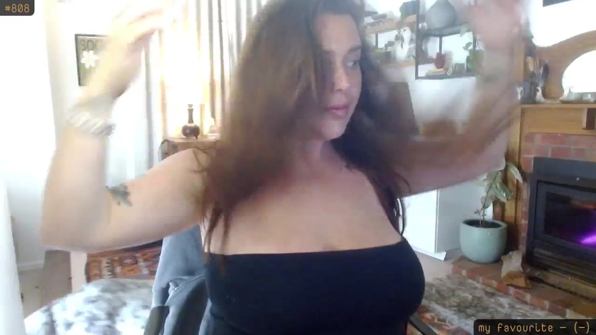 Gallery image thumbnail from HoneyTits_'s myfreecams stream on, 09/08/2025, 06:03 image 3 of 20