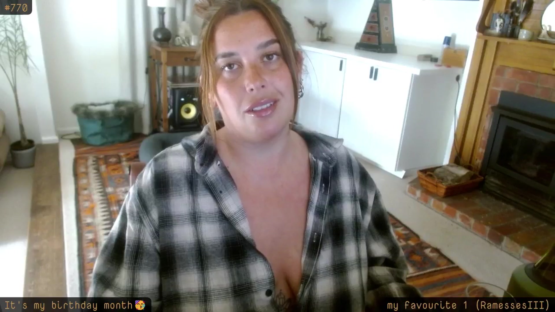 Gallery image thumbnail from HoneyTits_'s myfreecams stream on, 10/13/2025, 07:12 image 4 of 20