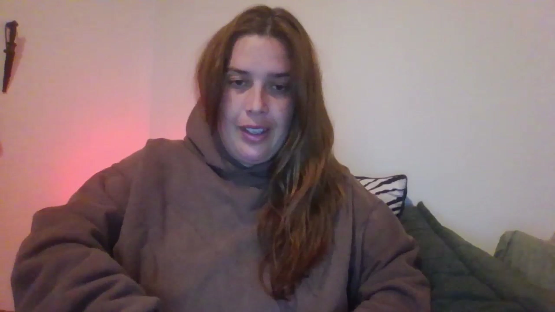 Gallery image thumbnail from HoneyTits_'s myfreecams stream on, 10/19/2025, 08:44 image 15 of 20