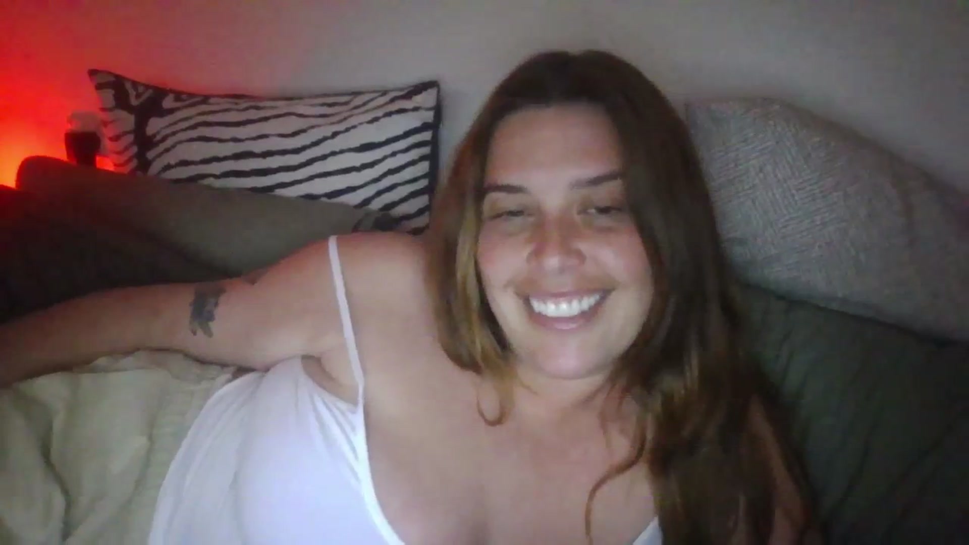 Gallery image thumbnail from HoneyTits_'s myfreecams stream on, 10/19/2025, 08:44 image 13 of 20