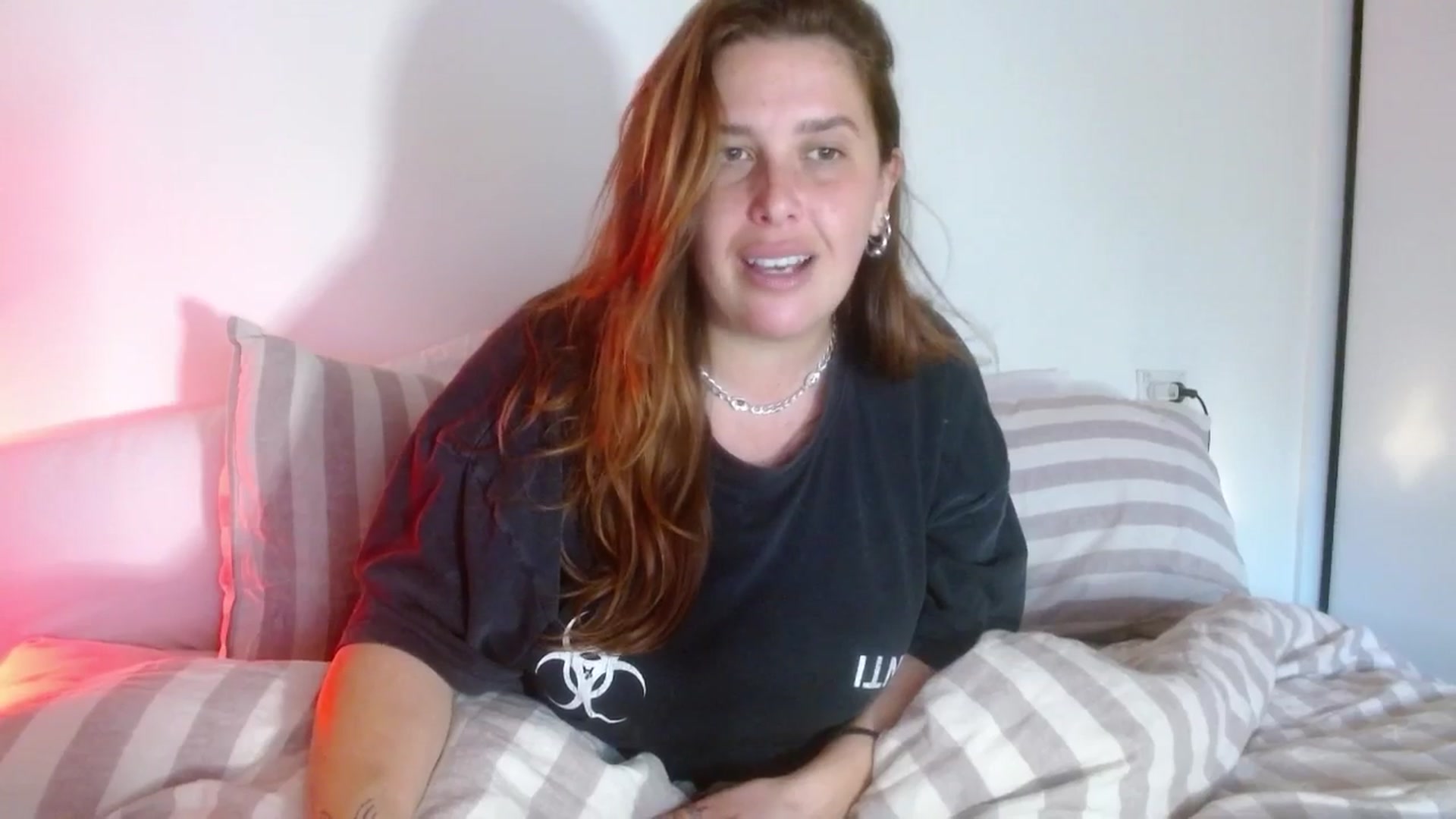 Gallery image thumbnail from HoneyTits_'s myfreecams stream on, 11/06/2025, 10:41 image 9 of 20