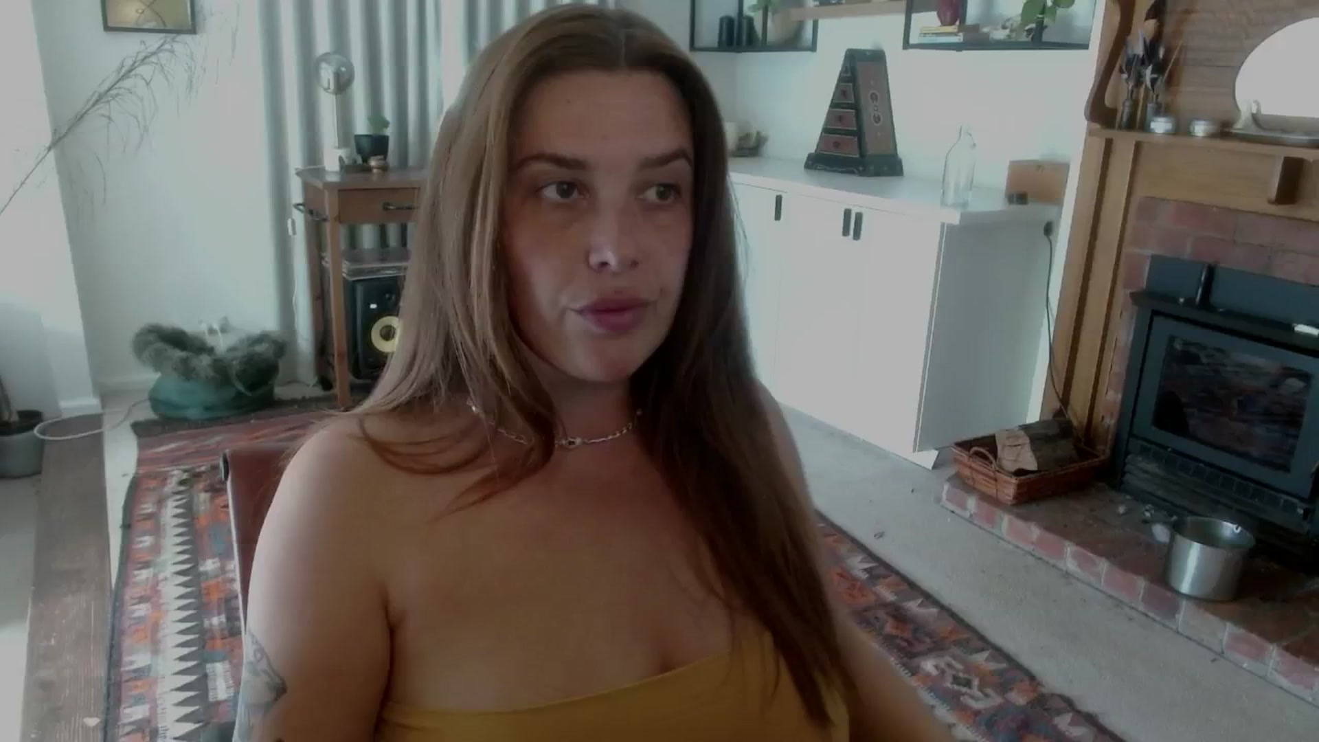 Gallery image thumbnail from HoneyTits_'s myfreecams stream on, 11/19/2025, 09:43 image 1 of 20