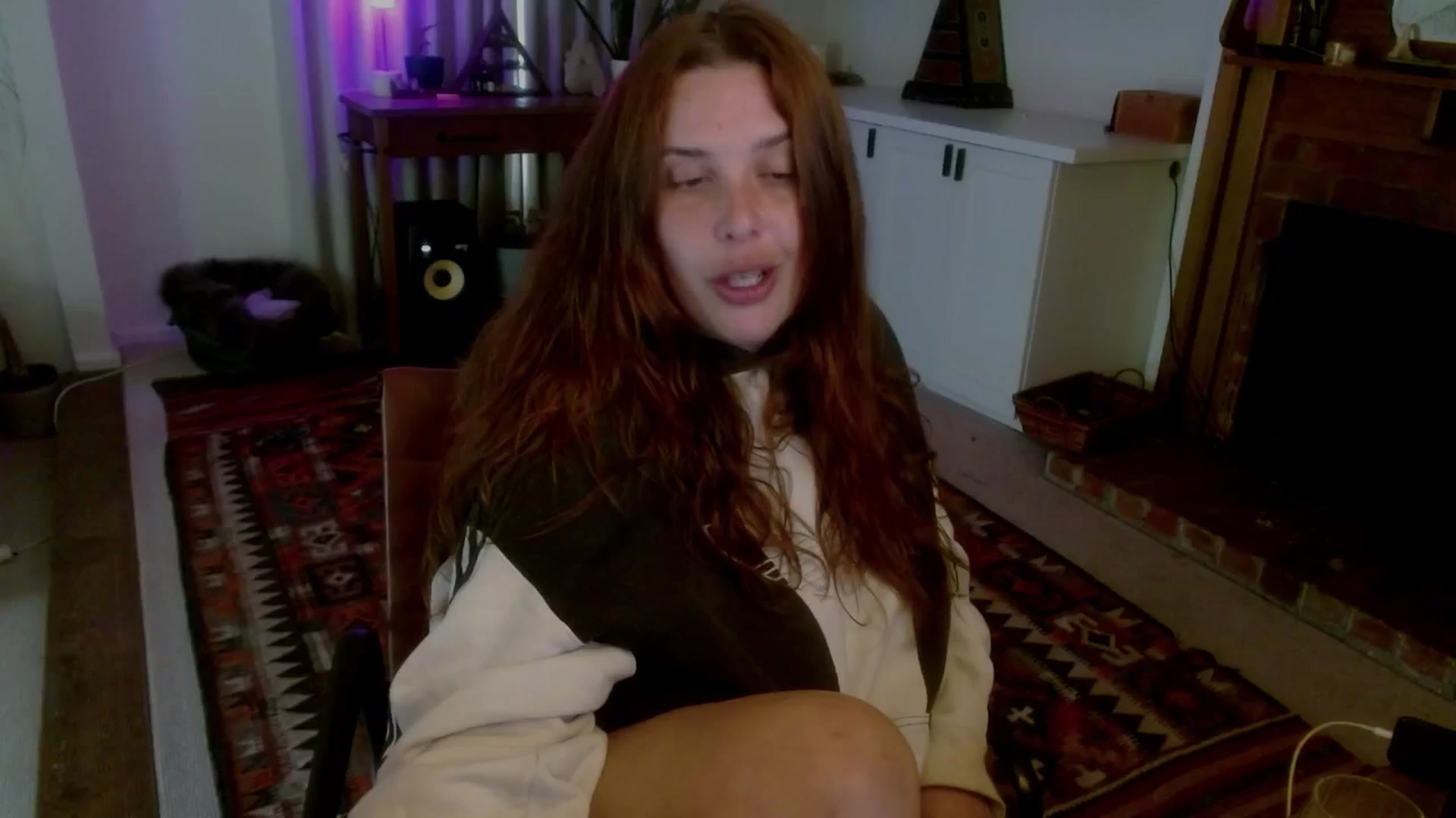Gallery image thumbnail from HoneyTits_'s myfreecams stream on, 12/01/2025, 08:44 image 7 of 20